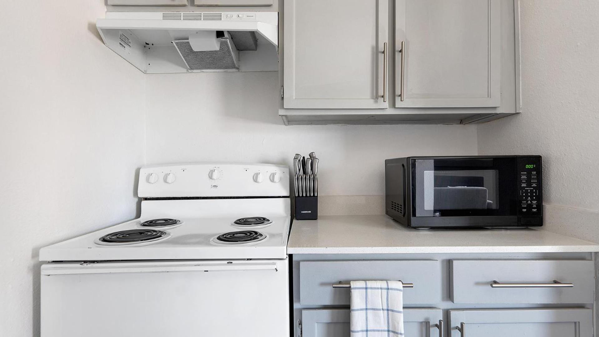 Landing Apartments - Austin