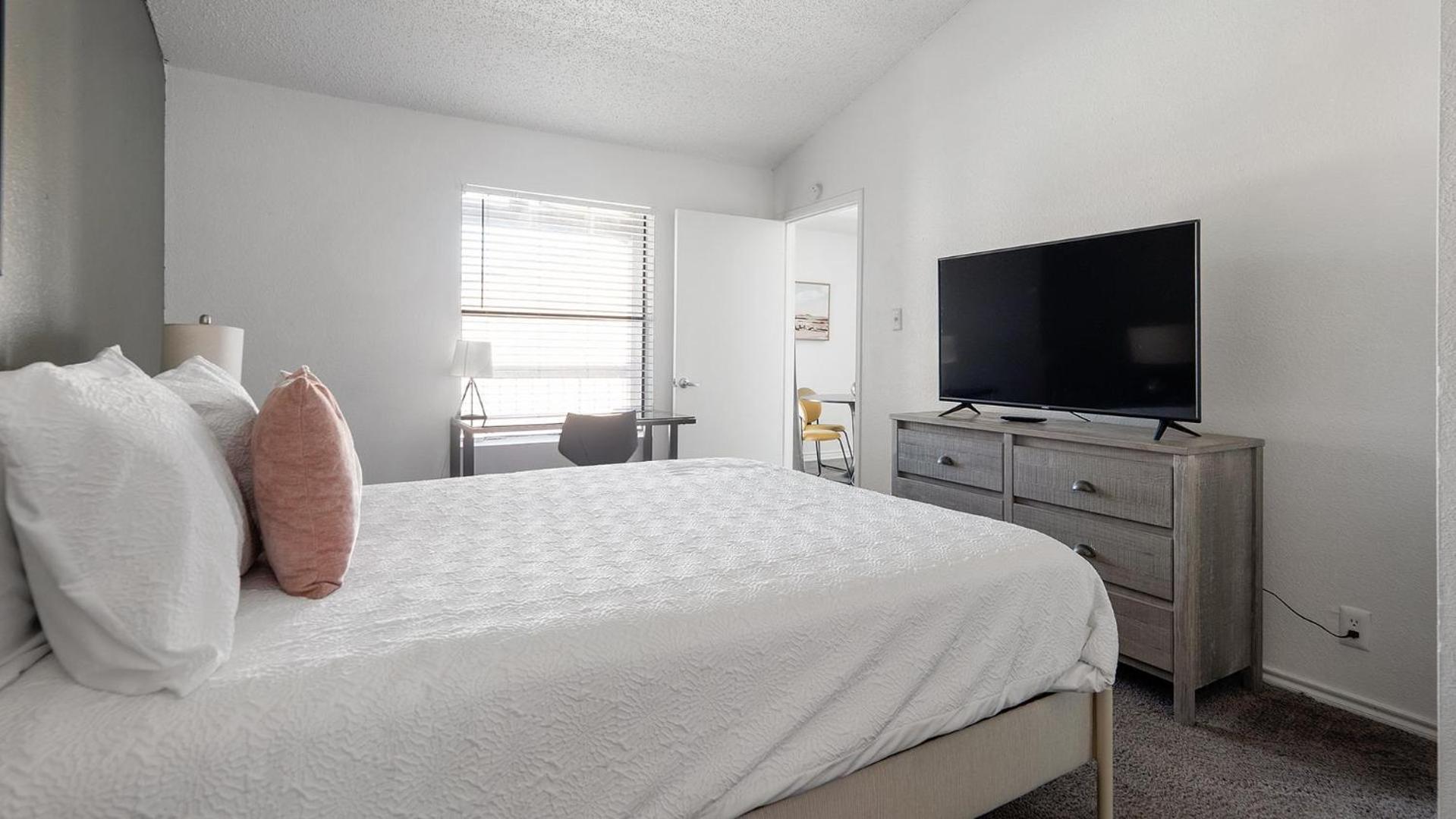 Landing Apartments - Austin