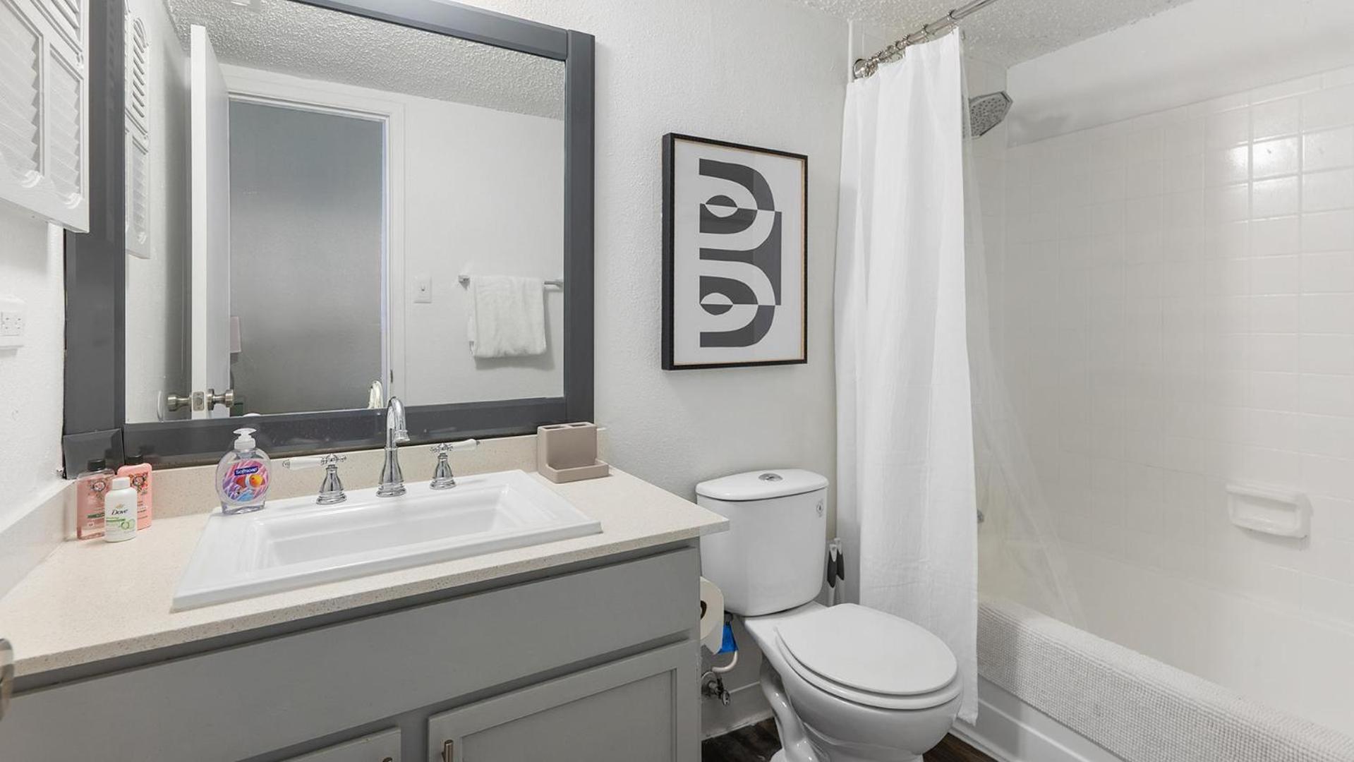 Landing Apartments - Austin