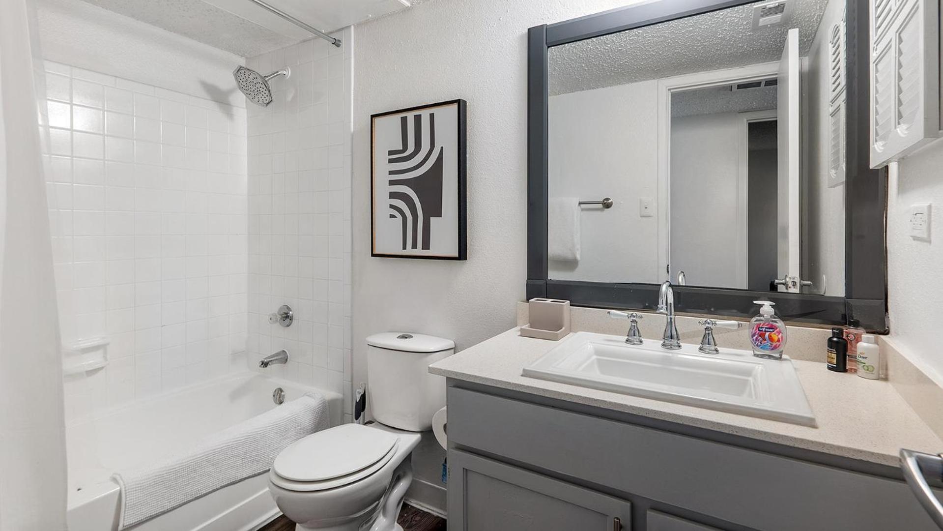 Landing Apartments - Austin