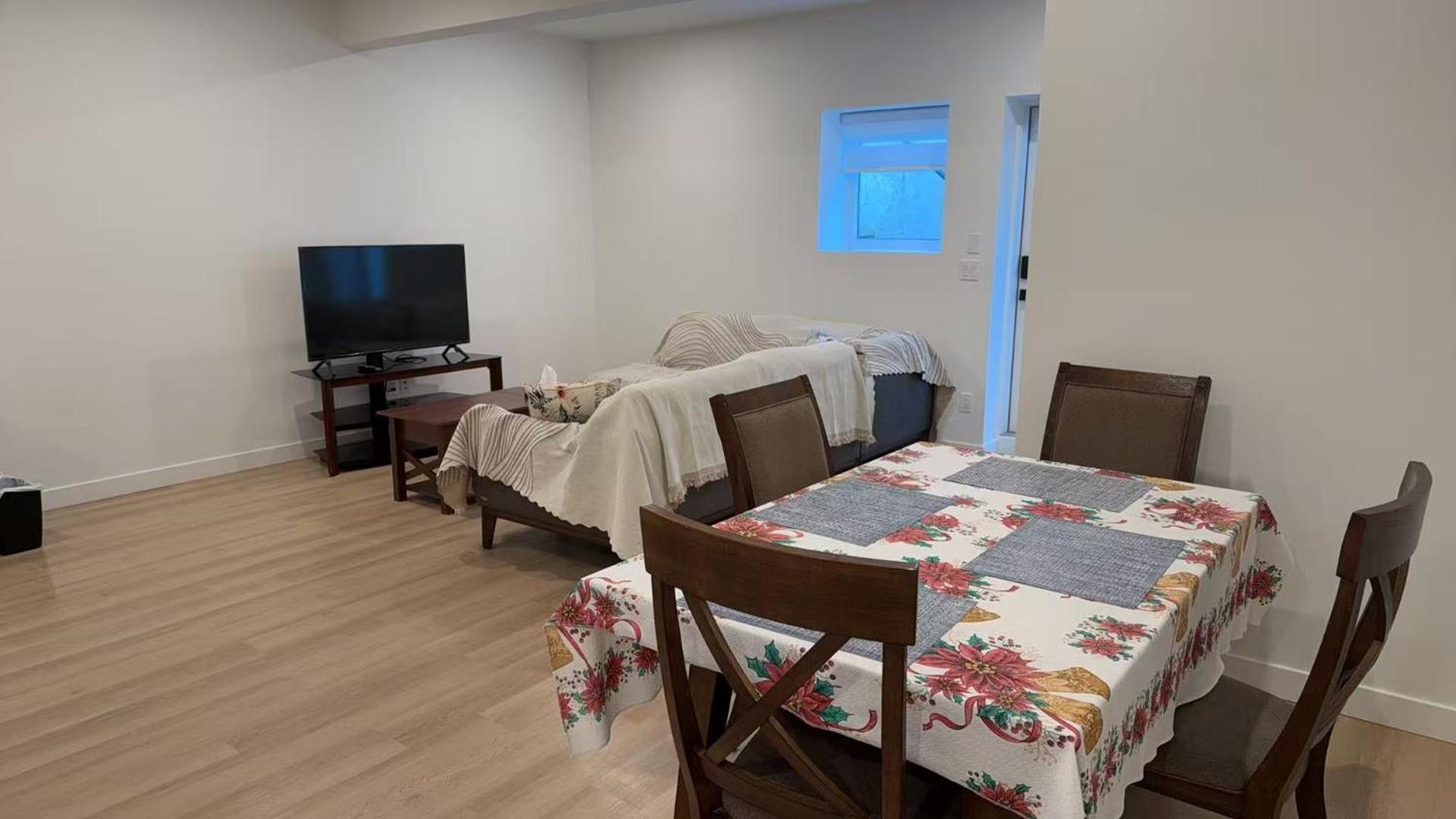 Basement suite -Langley Willoughby