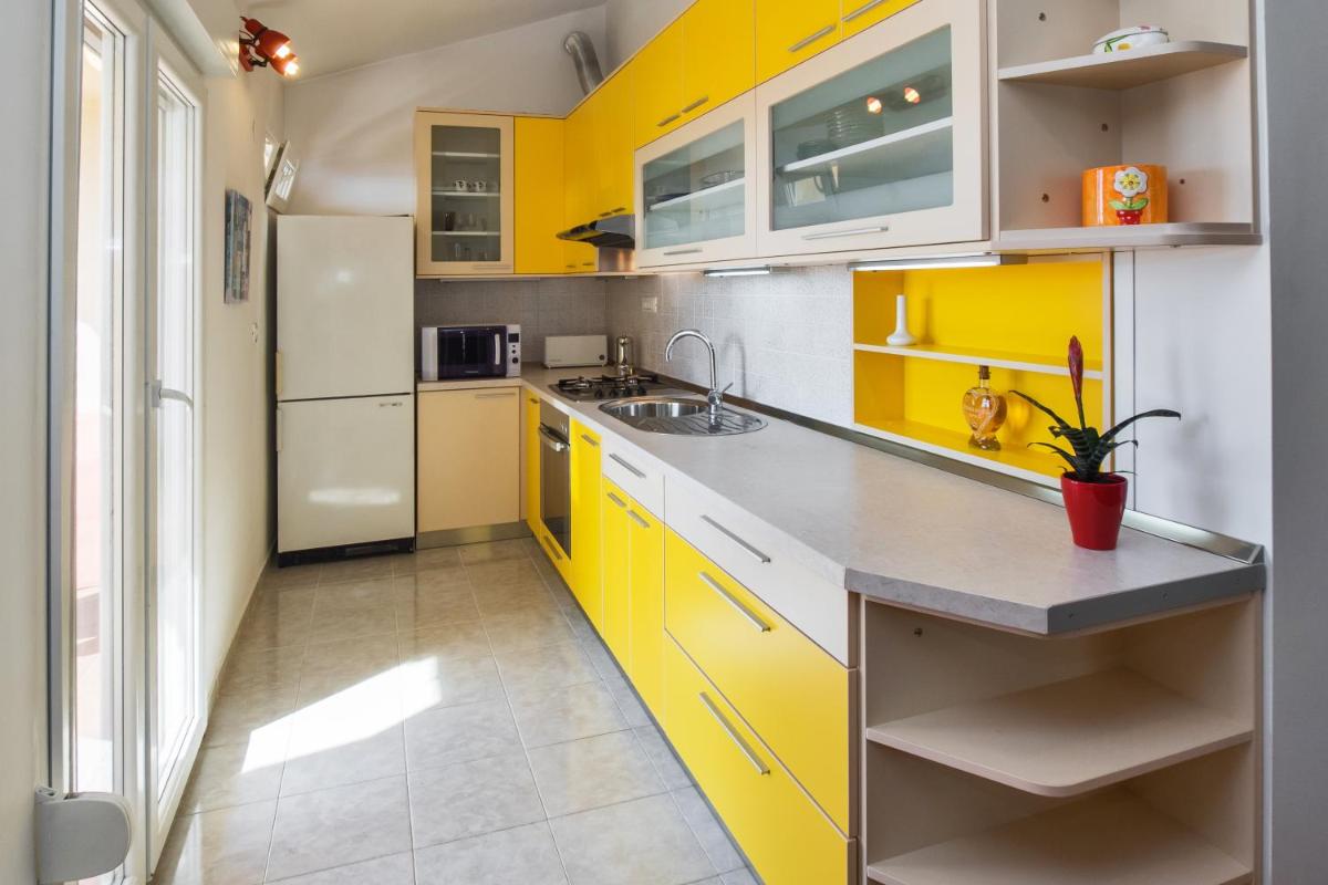 Apartments Iskra view 2