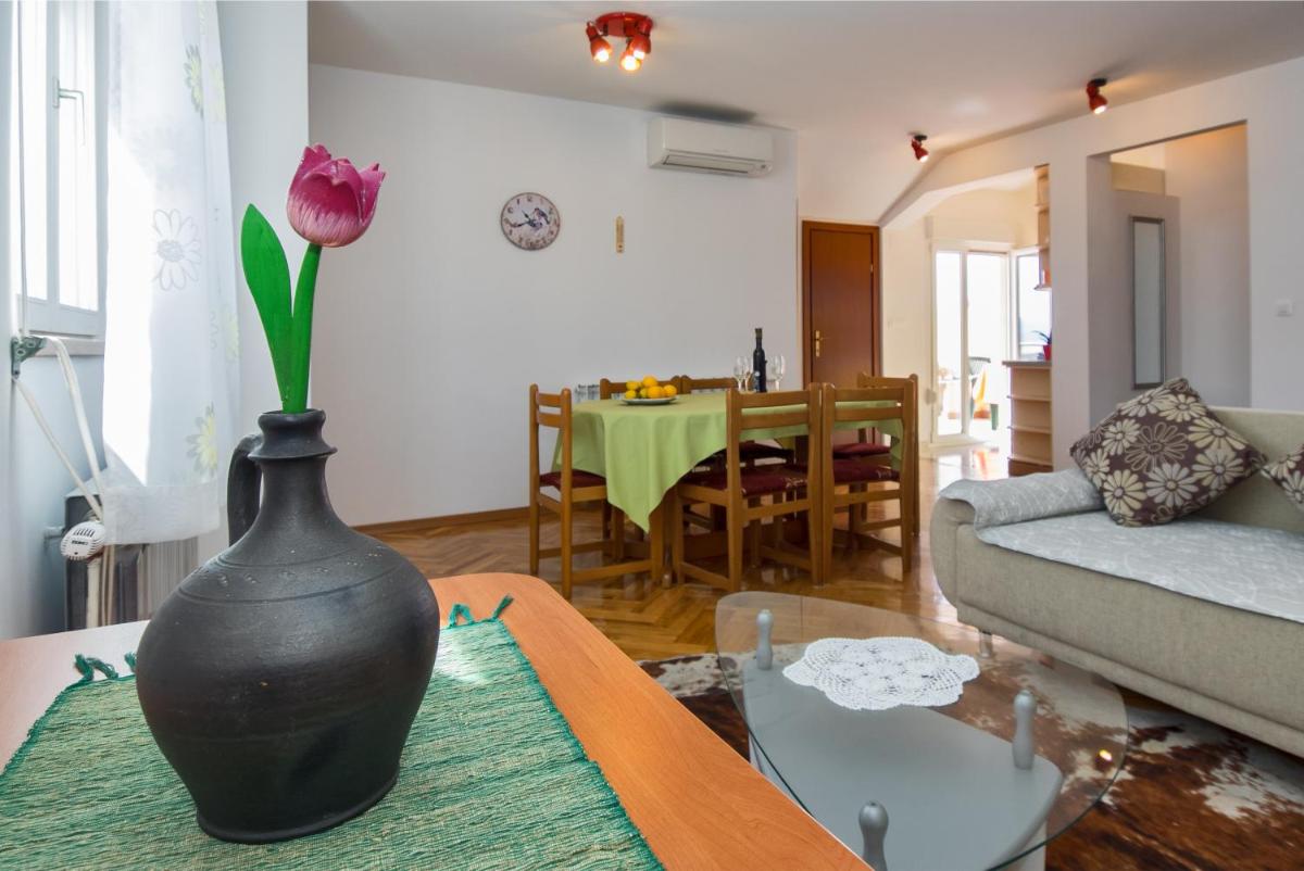 Apartments Iskra view 5