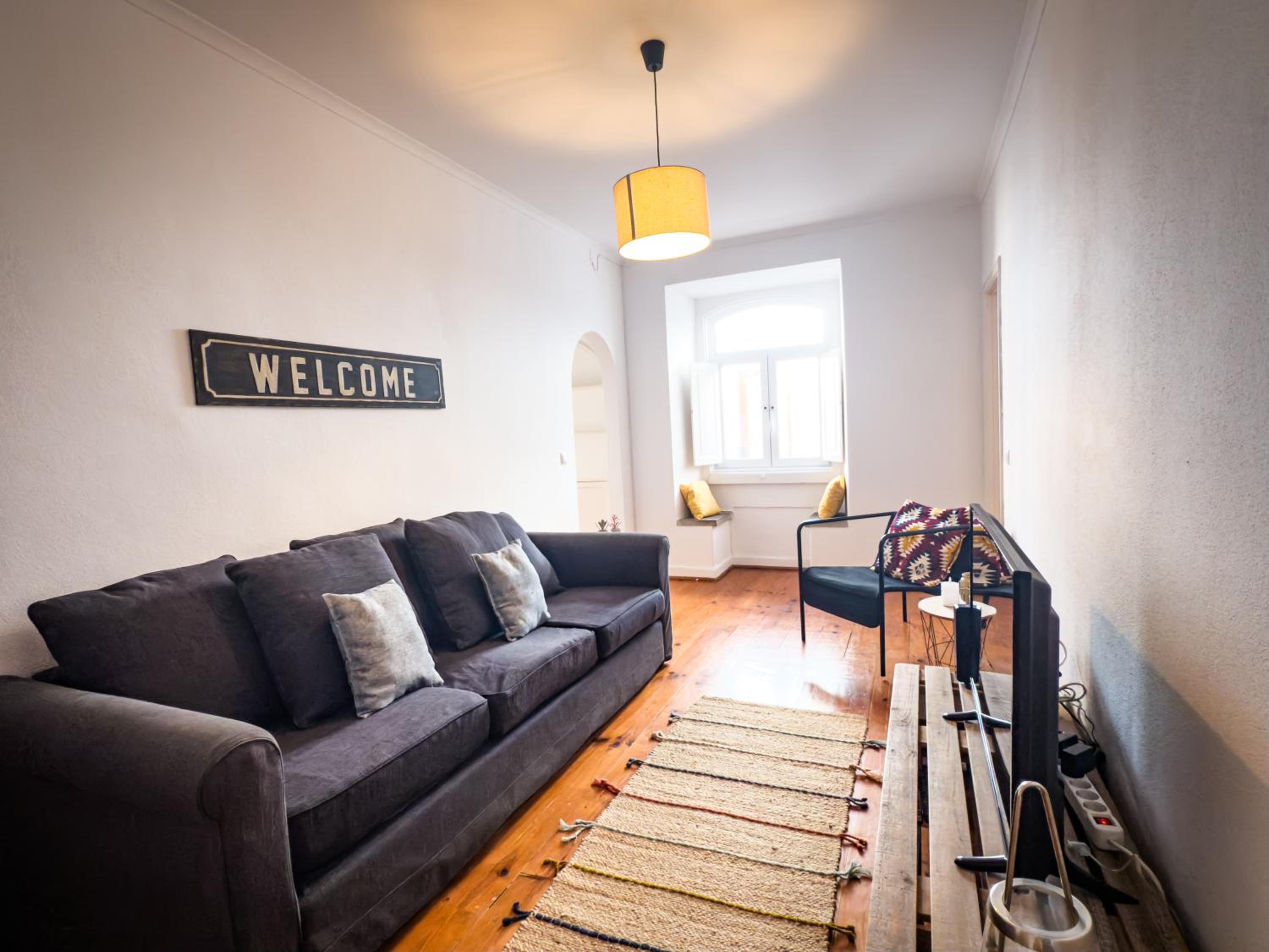 Superb 3 BR Apartment - Beachfront - Old Town Cascais