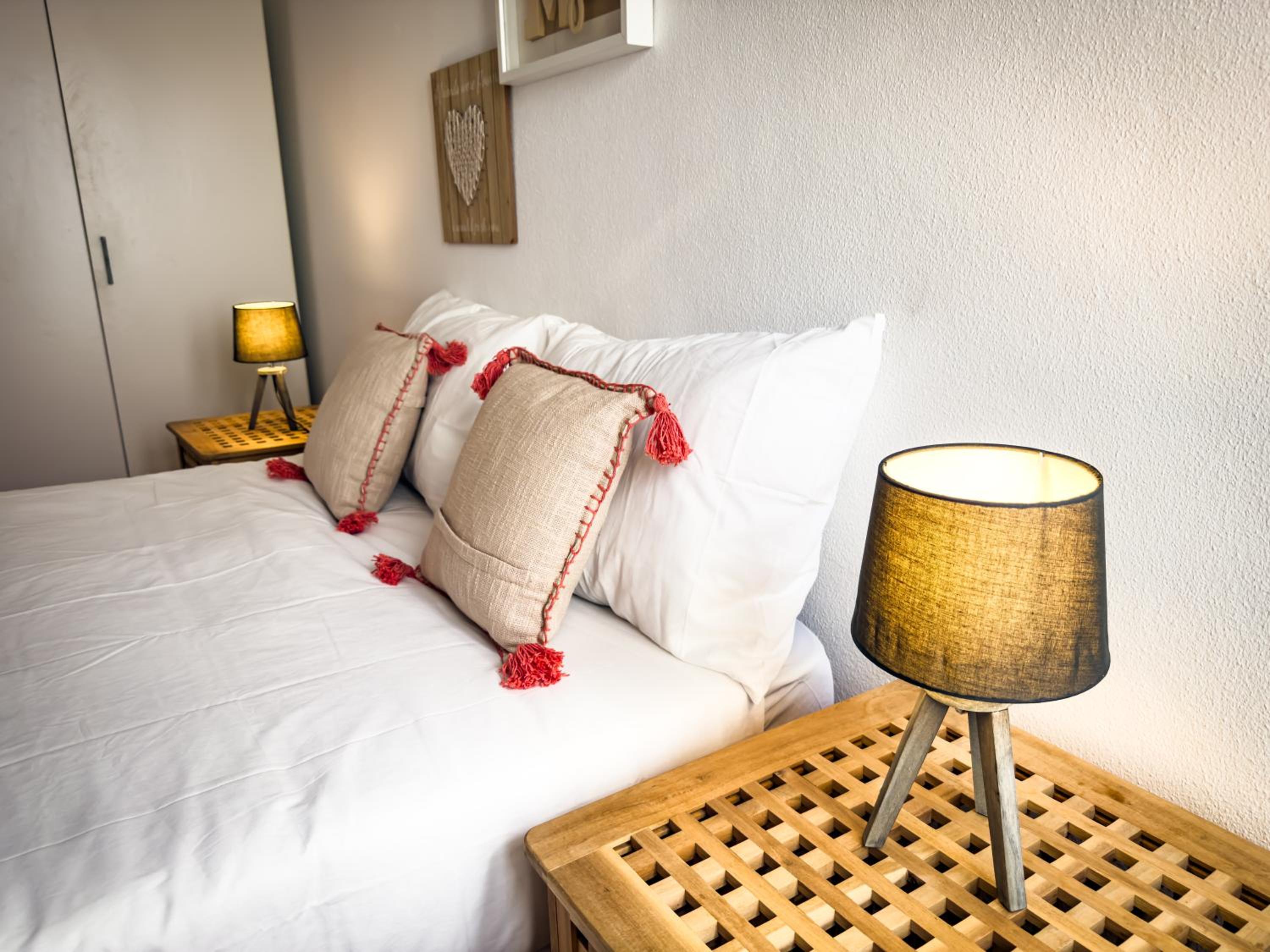 Superb 3 BR Apartment - Beachfront - Old Town Cascais