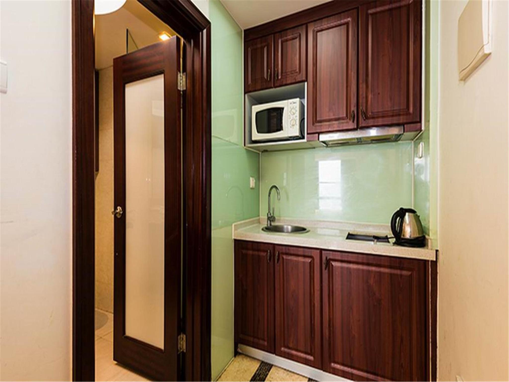 Grand Continental Apartment