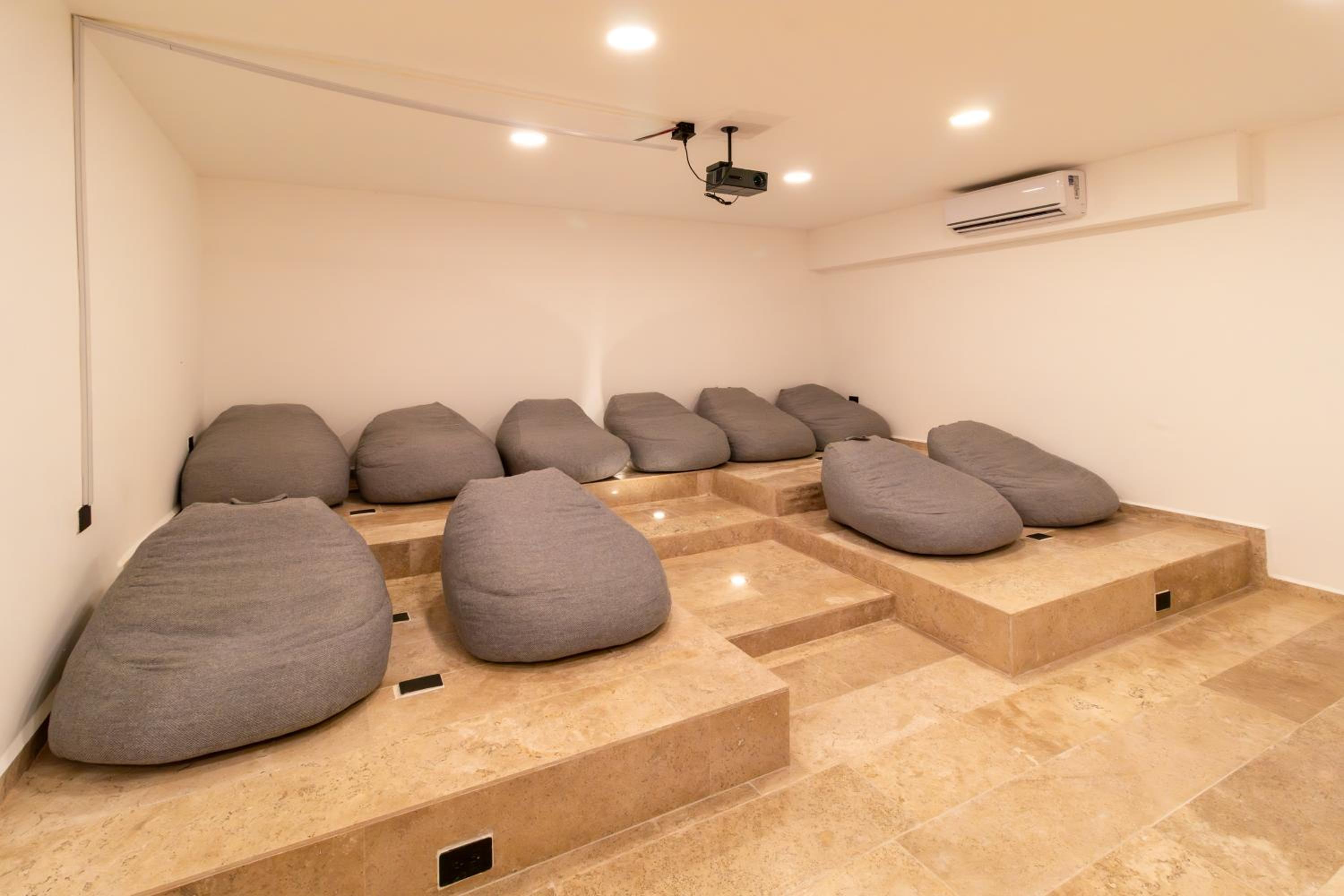 Apt with Private Rooftop in Tulum, 2 BR