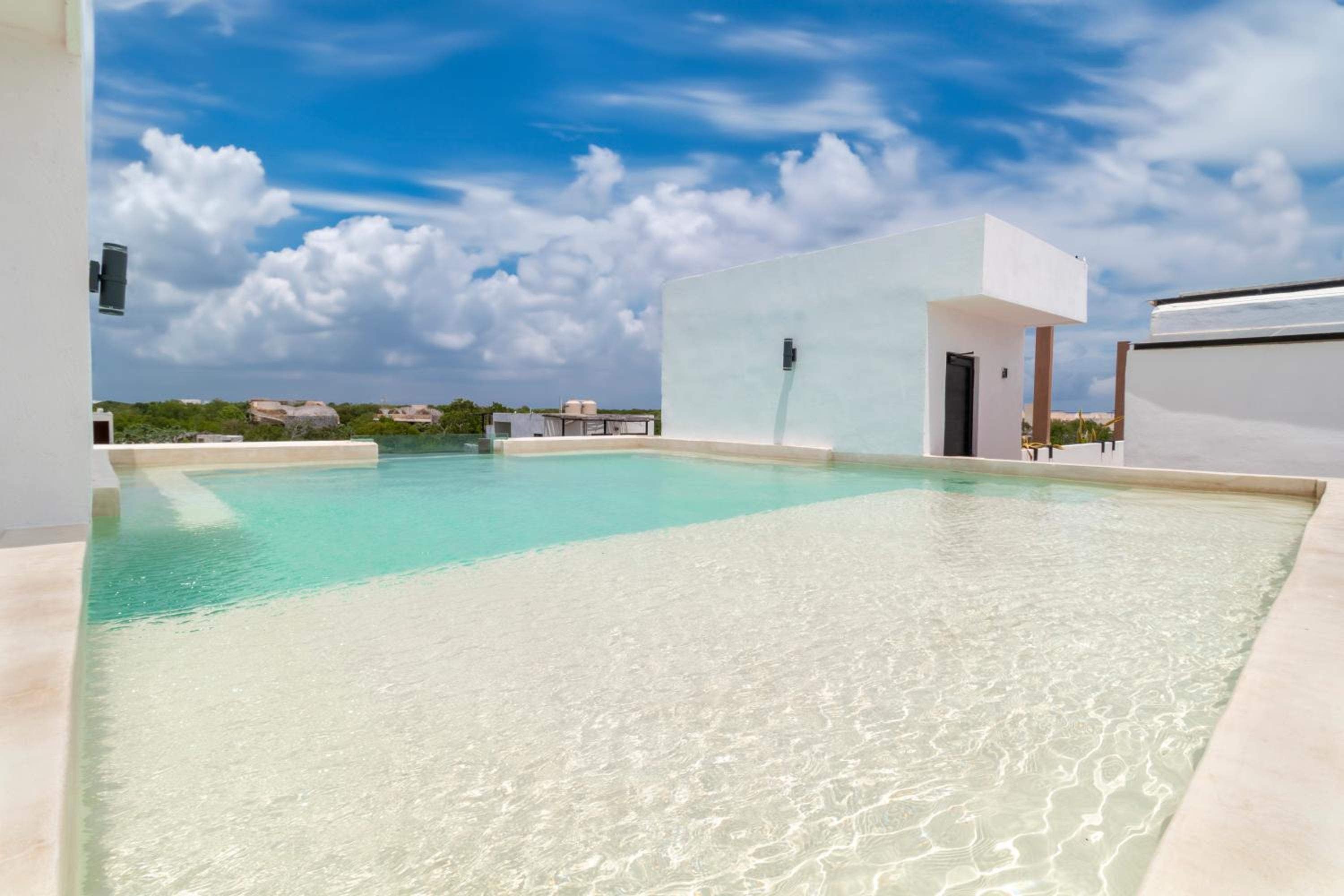 Apt with Private Rooftop in Tulum, 2 BR