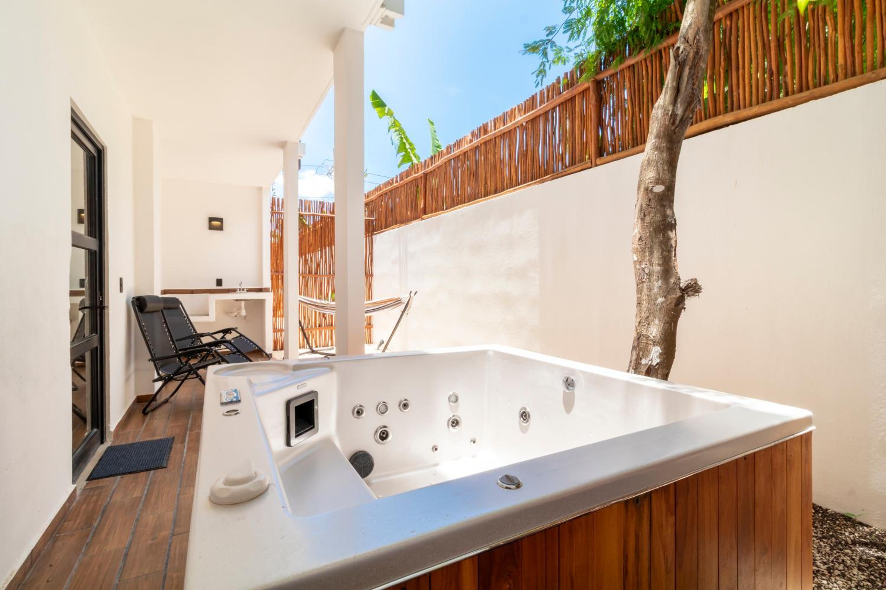 Apt with Private Rooftop in Tulum, 2 BR