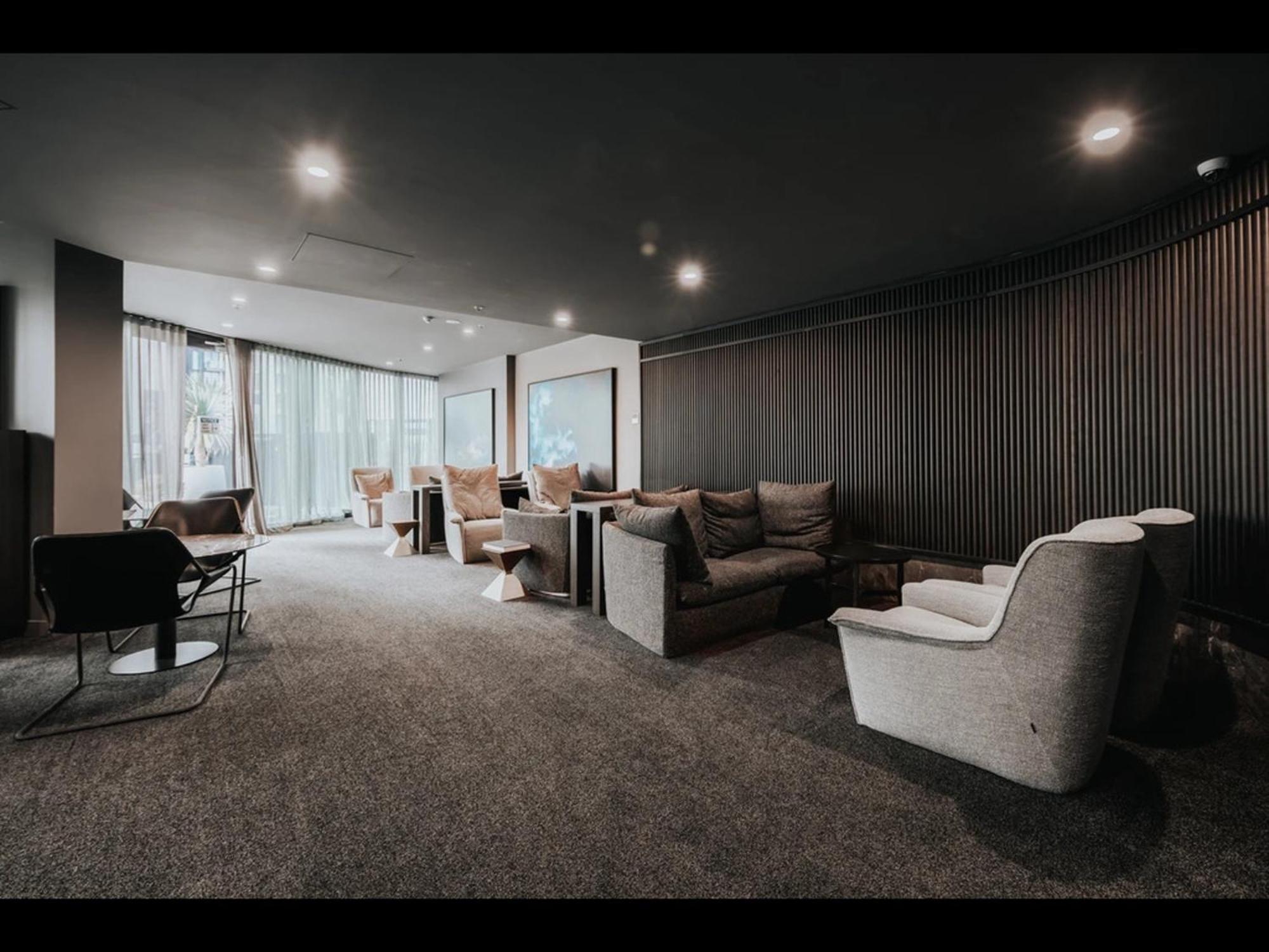 Stylish Southbank 1-Bed Flat with Luxury Amenities