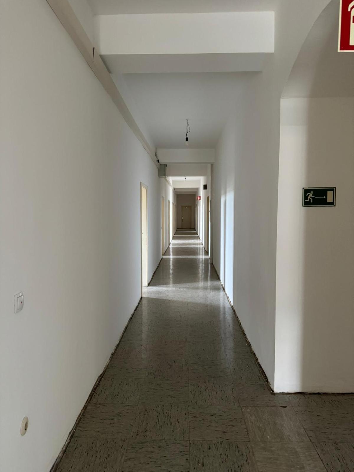 NUMBR25 - self service & low budget Hotel