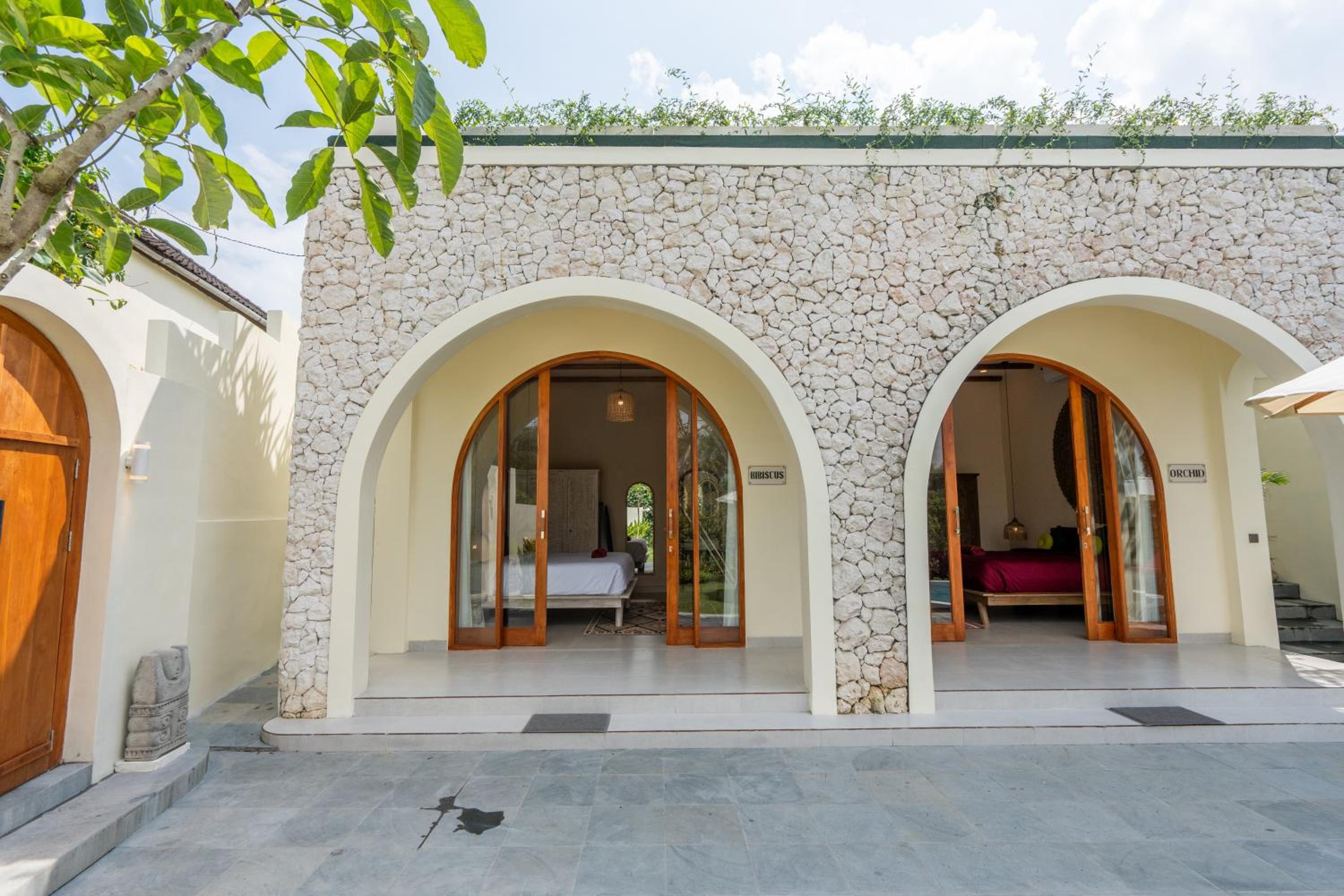 NEW! Villa Bougainville - 3BR in Nyanyi