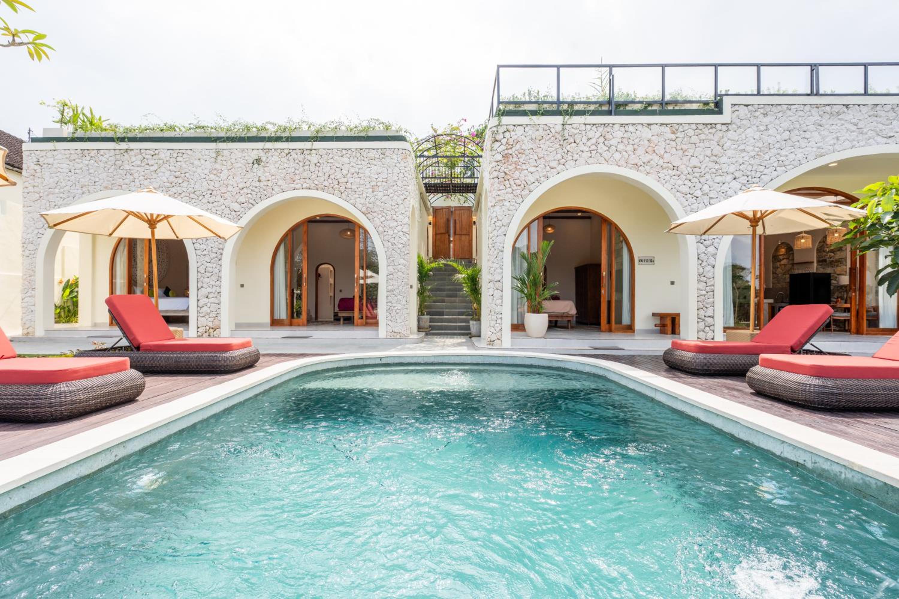 NEW! Villa Bougainville - 3BR in Nyanyi