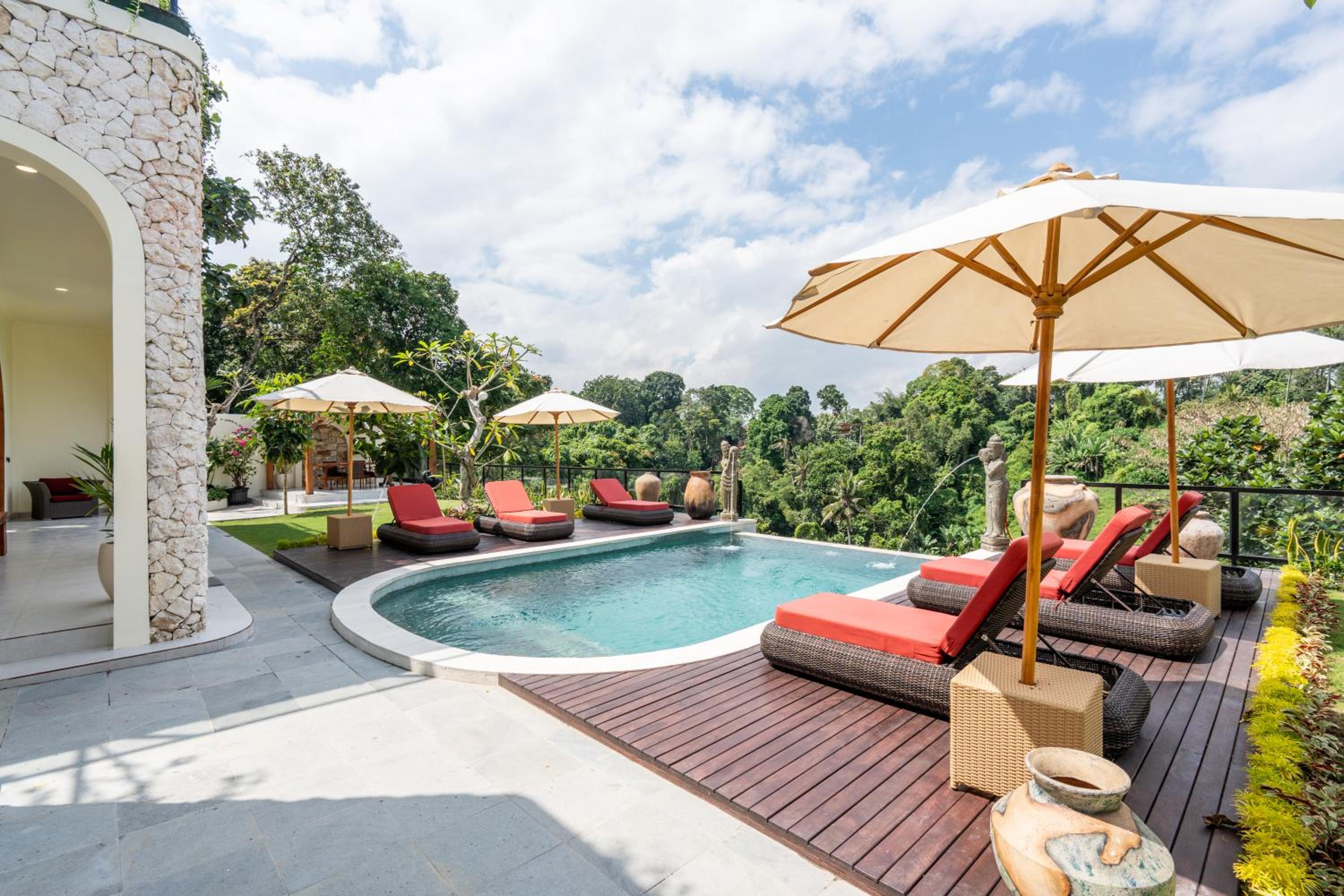 NEW! Villa Bougainville - 3BR in Nyanyi