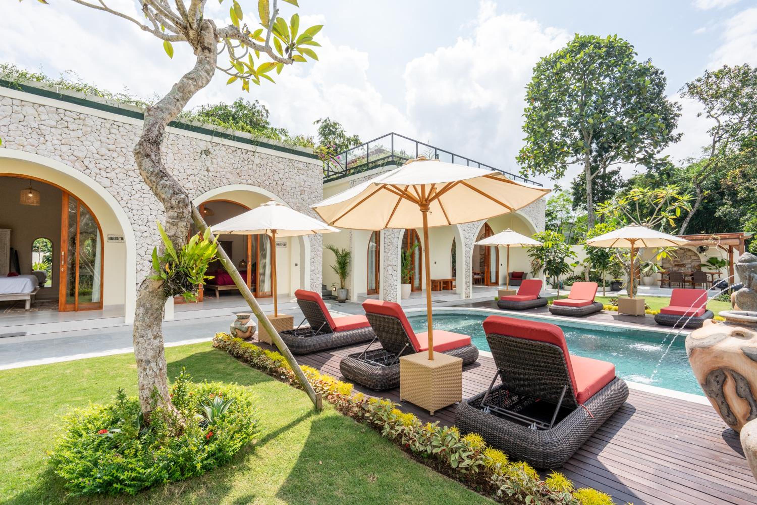 NEW! Villa Bougainville - 3BR in Nyanyi