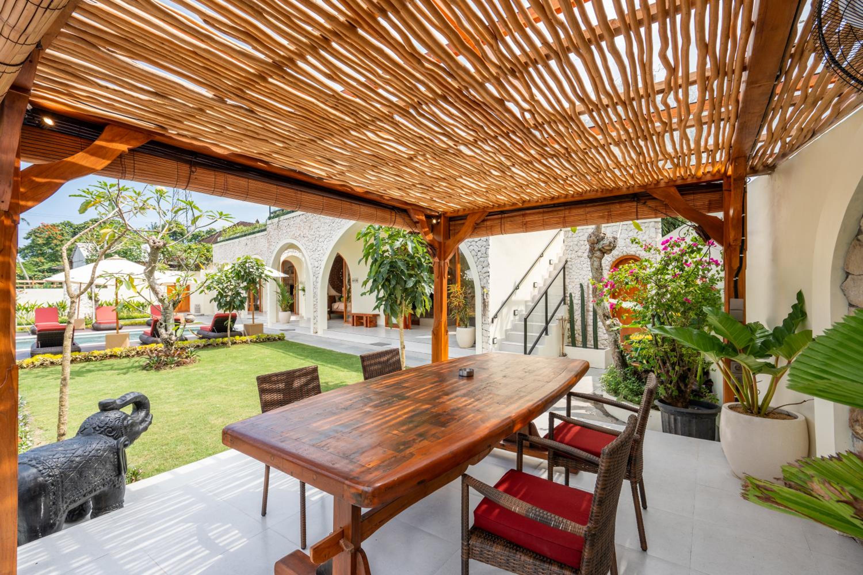 NEW! Villa Bougainville - 3BR in Nyanyi