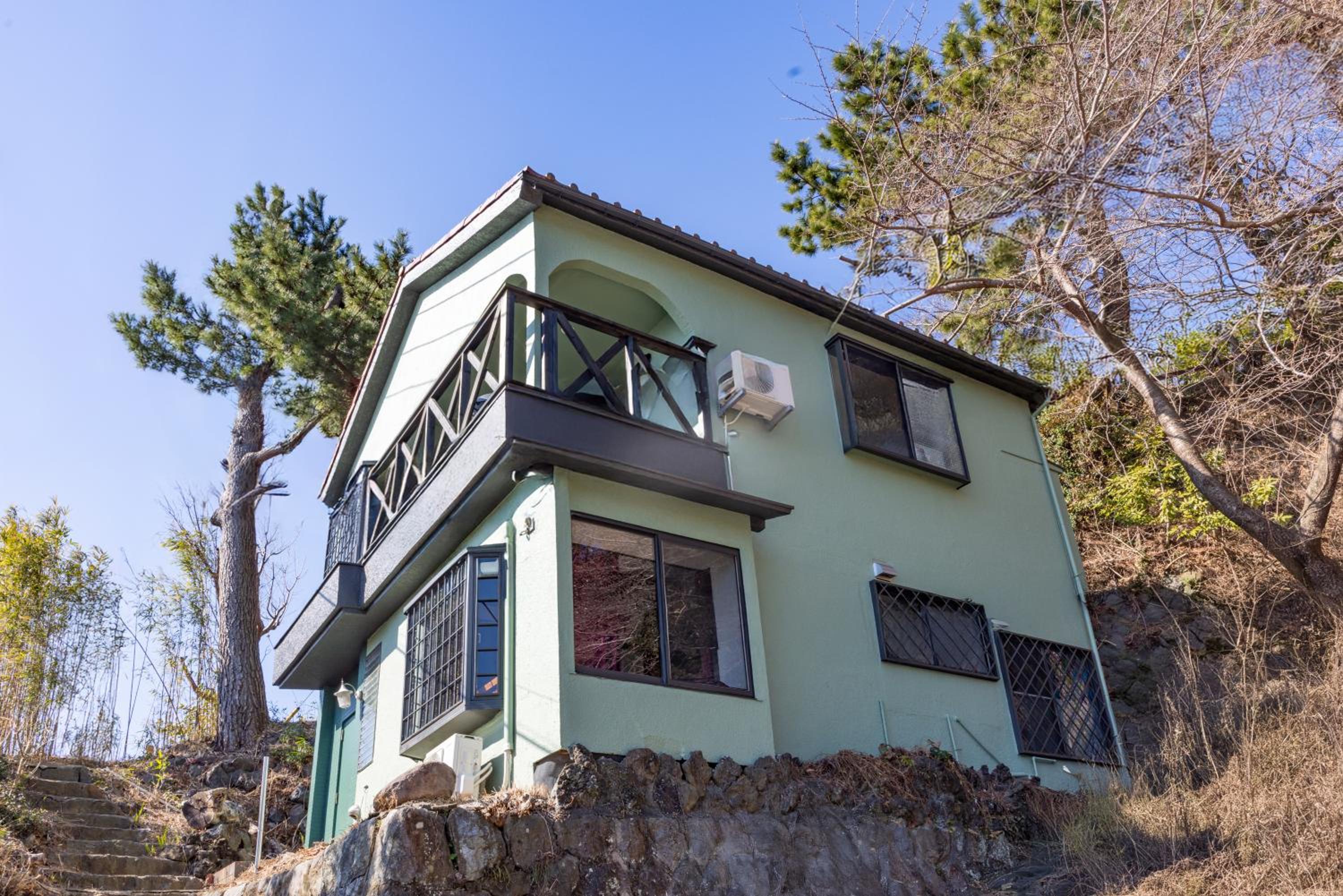 Cottage Atami Momoyama-choコテージ熱海桃山町
