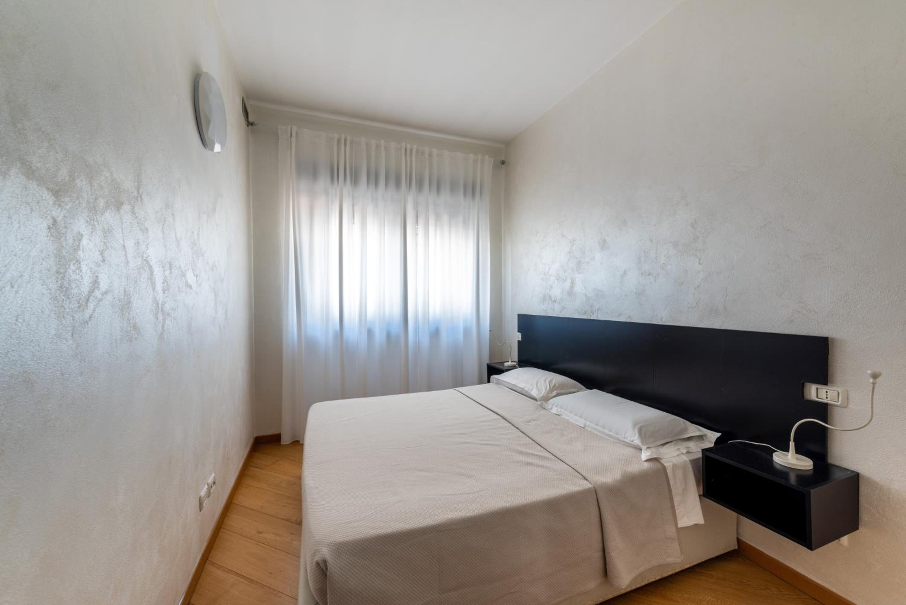 Torino CozyStop by Rentbeat