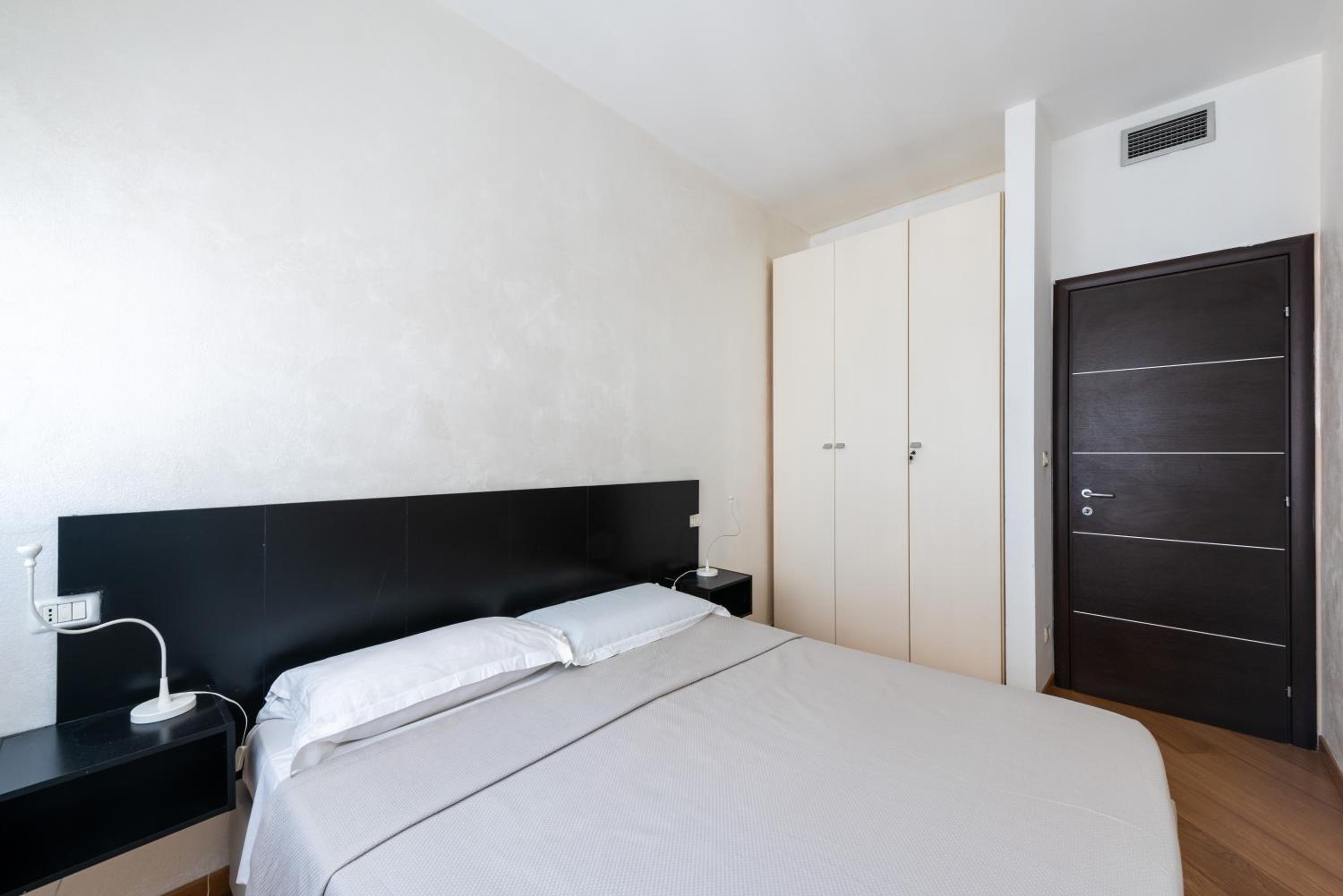 Torino CozyStop by Rentbeat