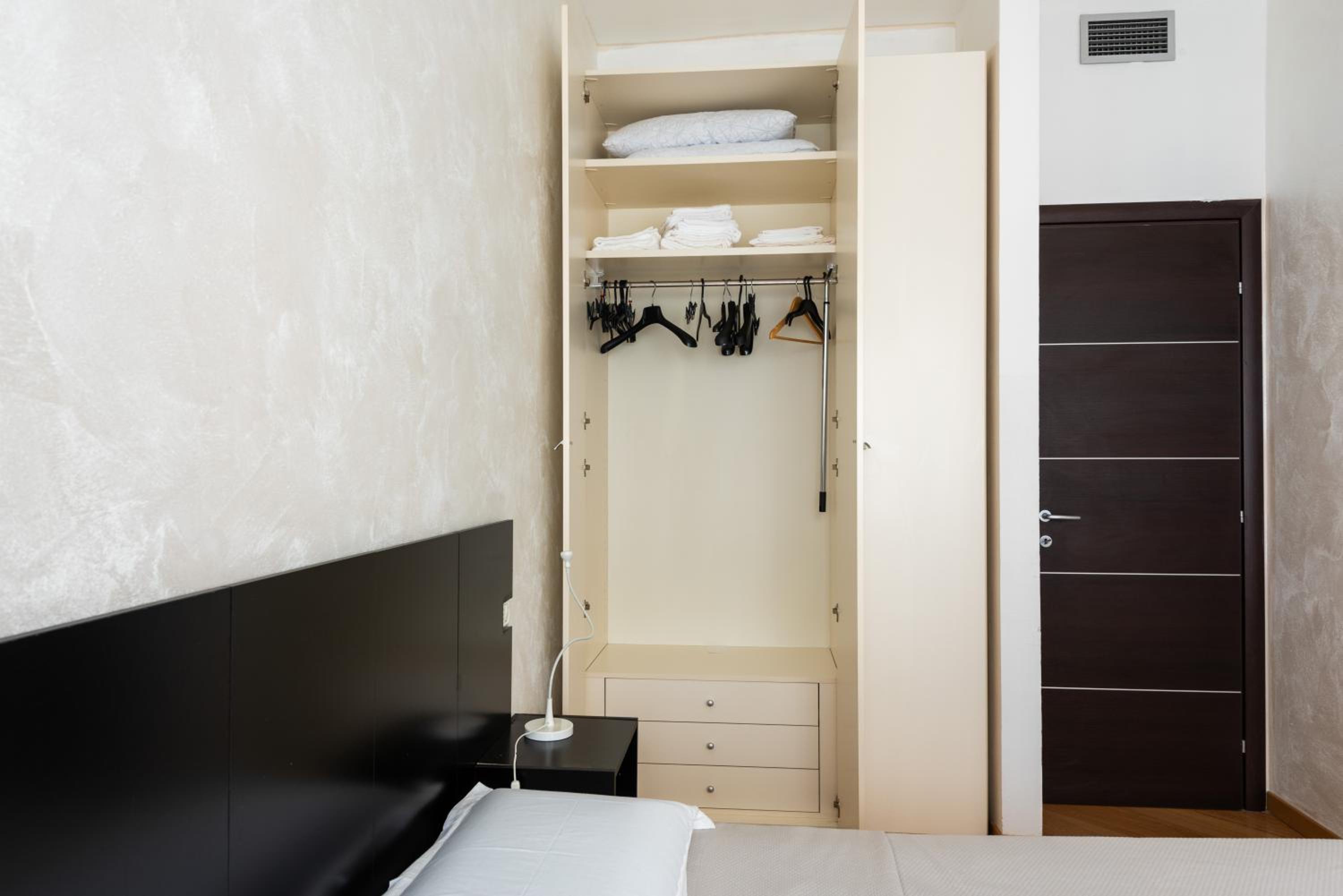 Torino CozyStop by Rentbeat