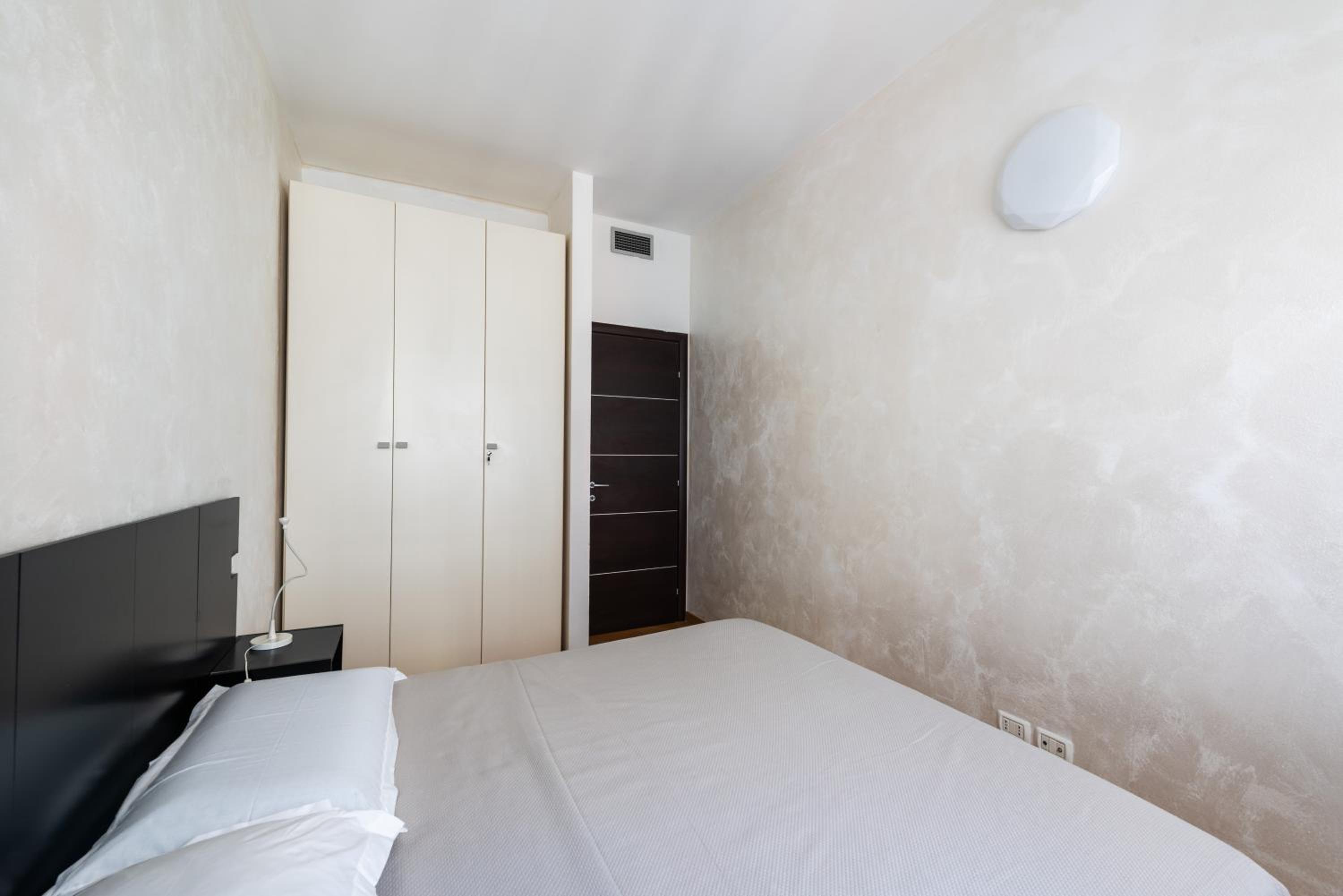 Torino CozyStop by Rentbeat