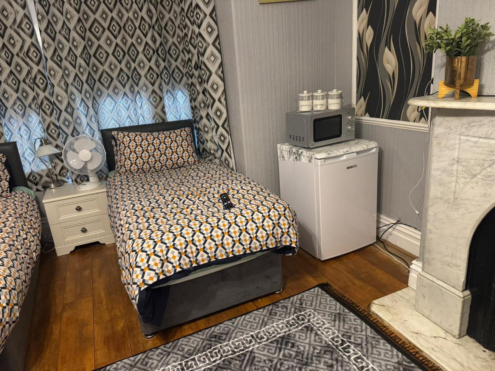 Woodville Lodge Leeds by OYO