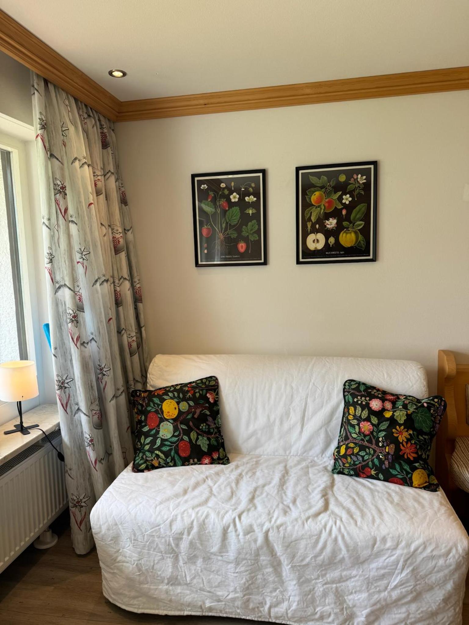 Gemütliche Wohnung mit Bergblick und Terrasse