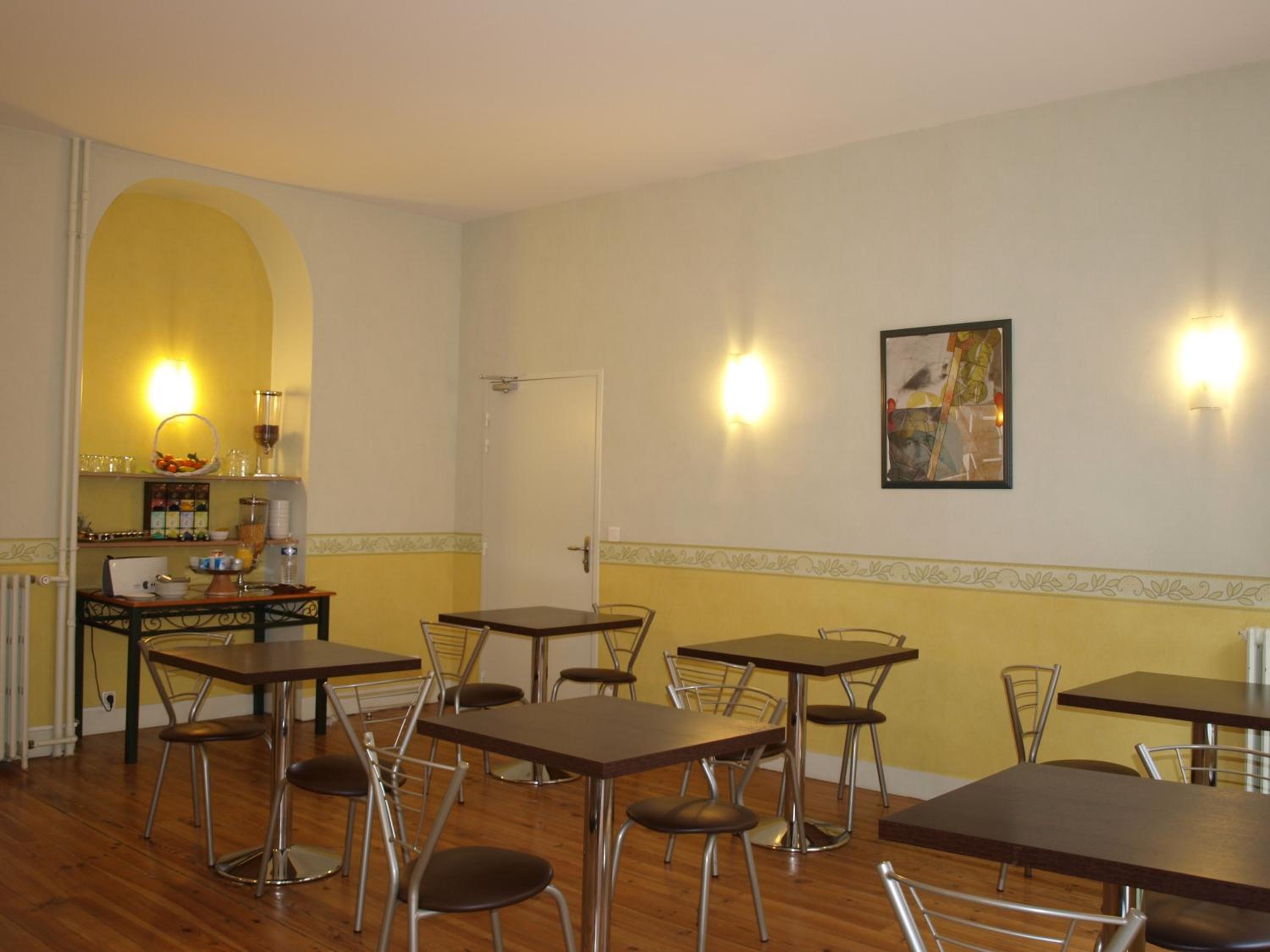 Pau Vacations - Hotel Adour - Property Image 9