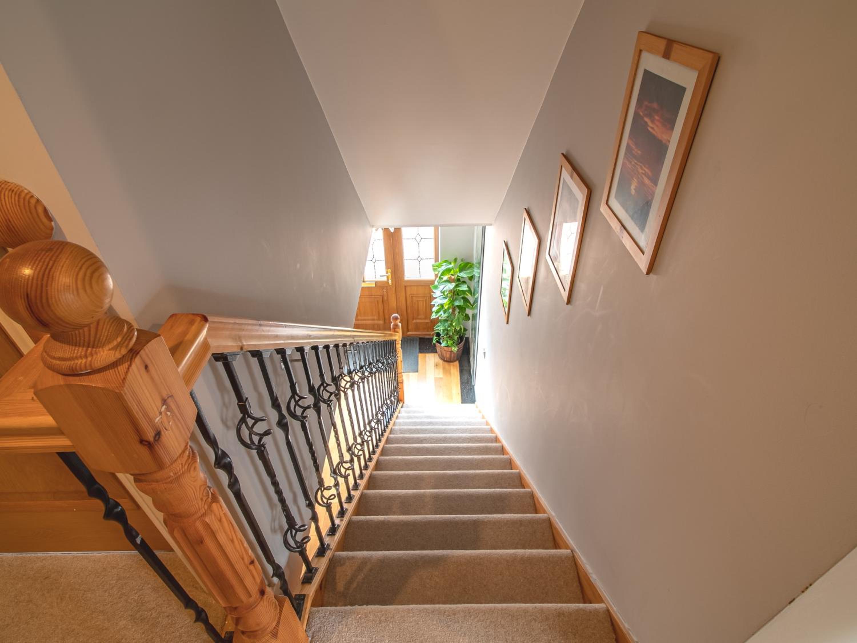 2 bedroom exclusive house in Sheffield