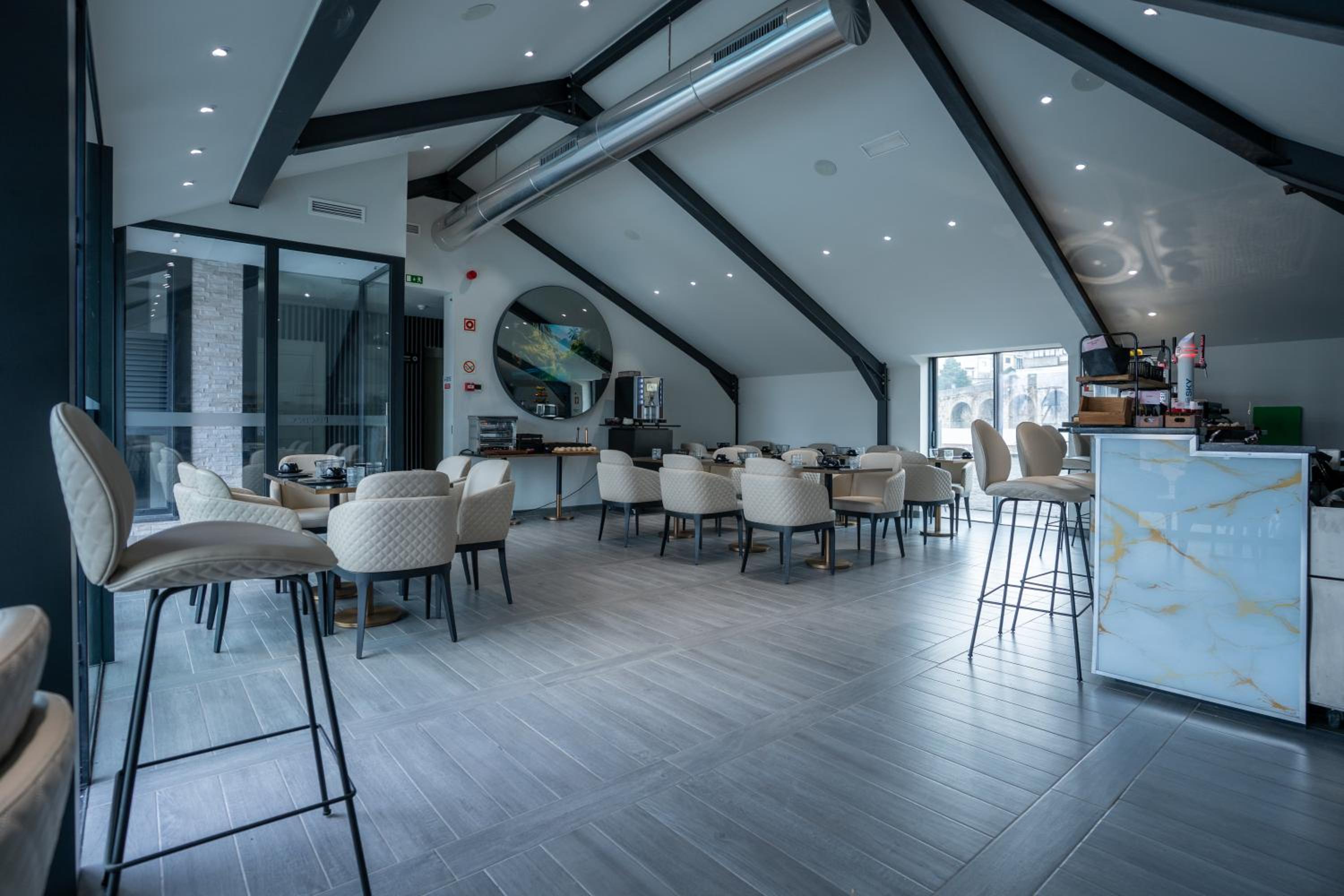 Smartr Porto Gaia & Spa
