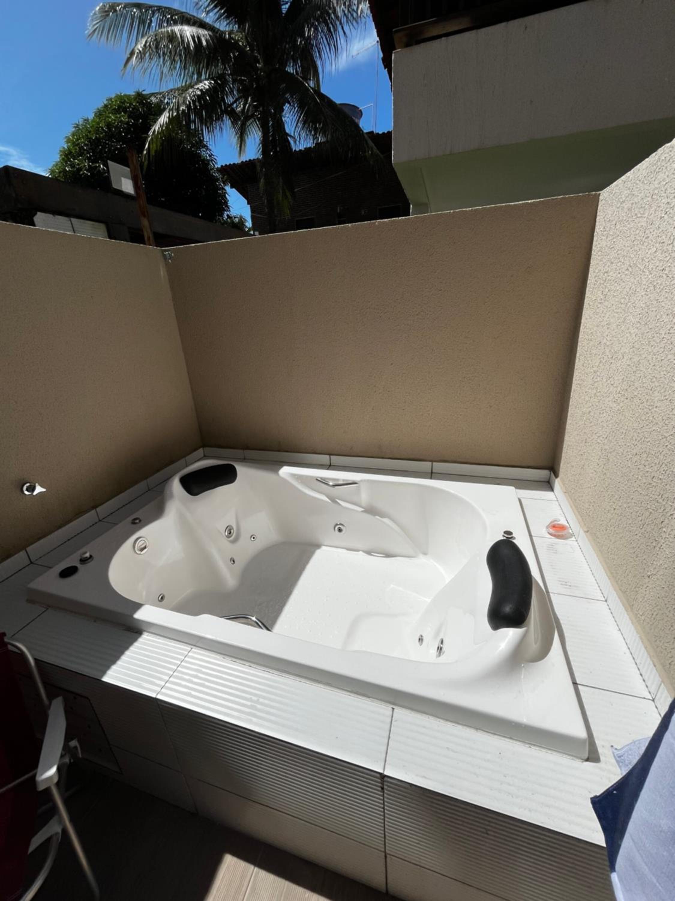 Flat com Hidromassagem Privativa e Piscina no Rooftop no Centro de Porto