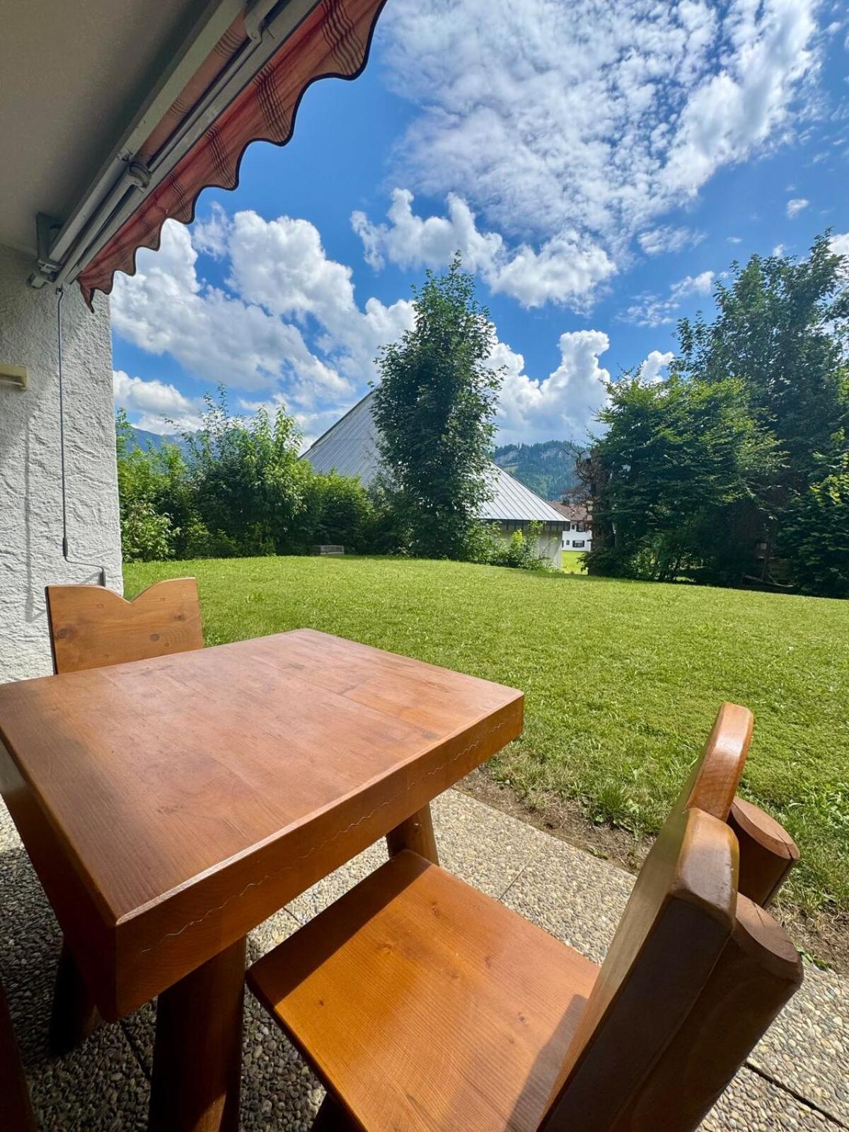 Gemütliche Wohnung mit Bergblick und Terrasse