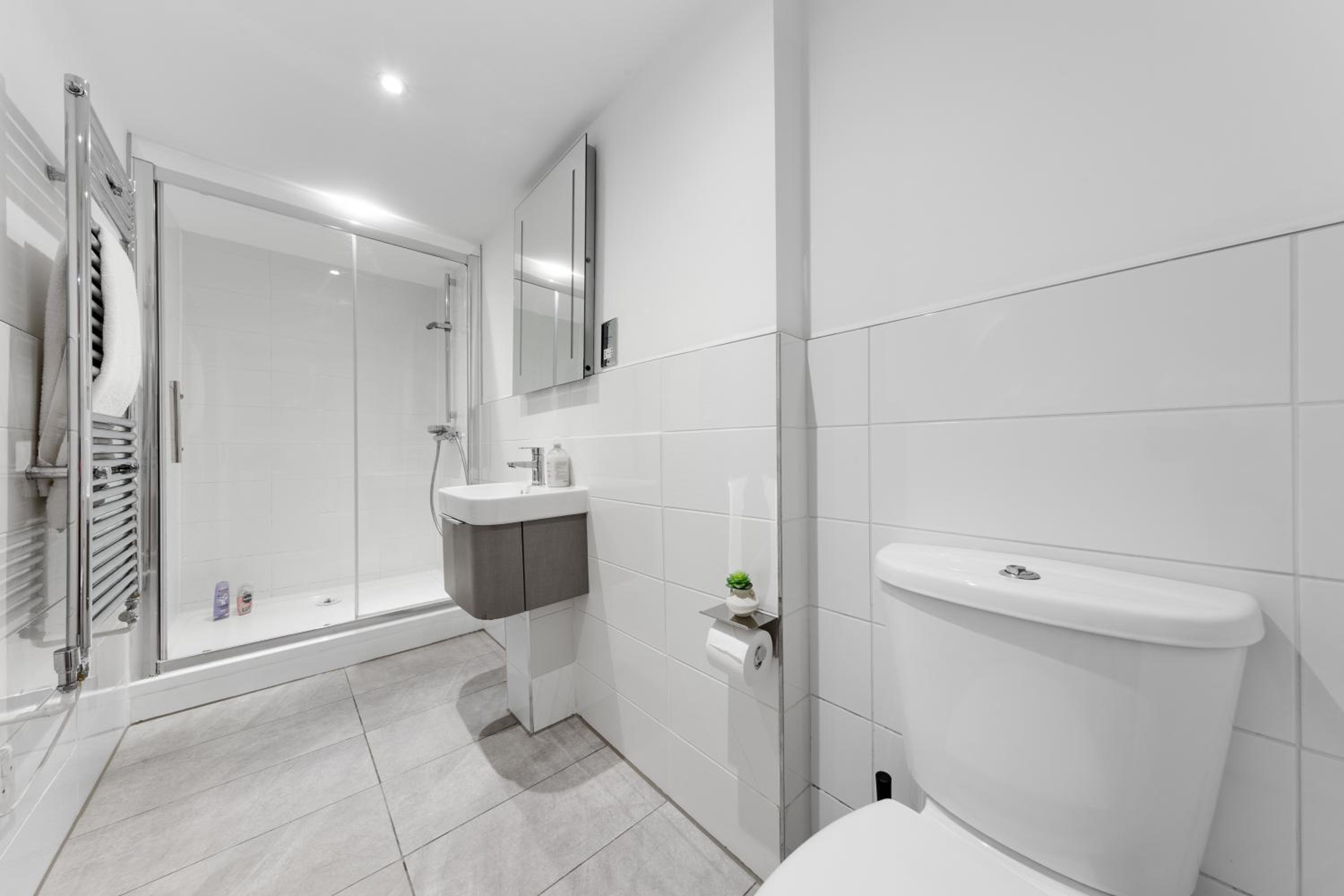 3 Bedroom City Apartment at Regents Park Baker Street MB1