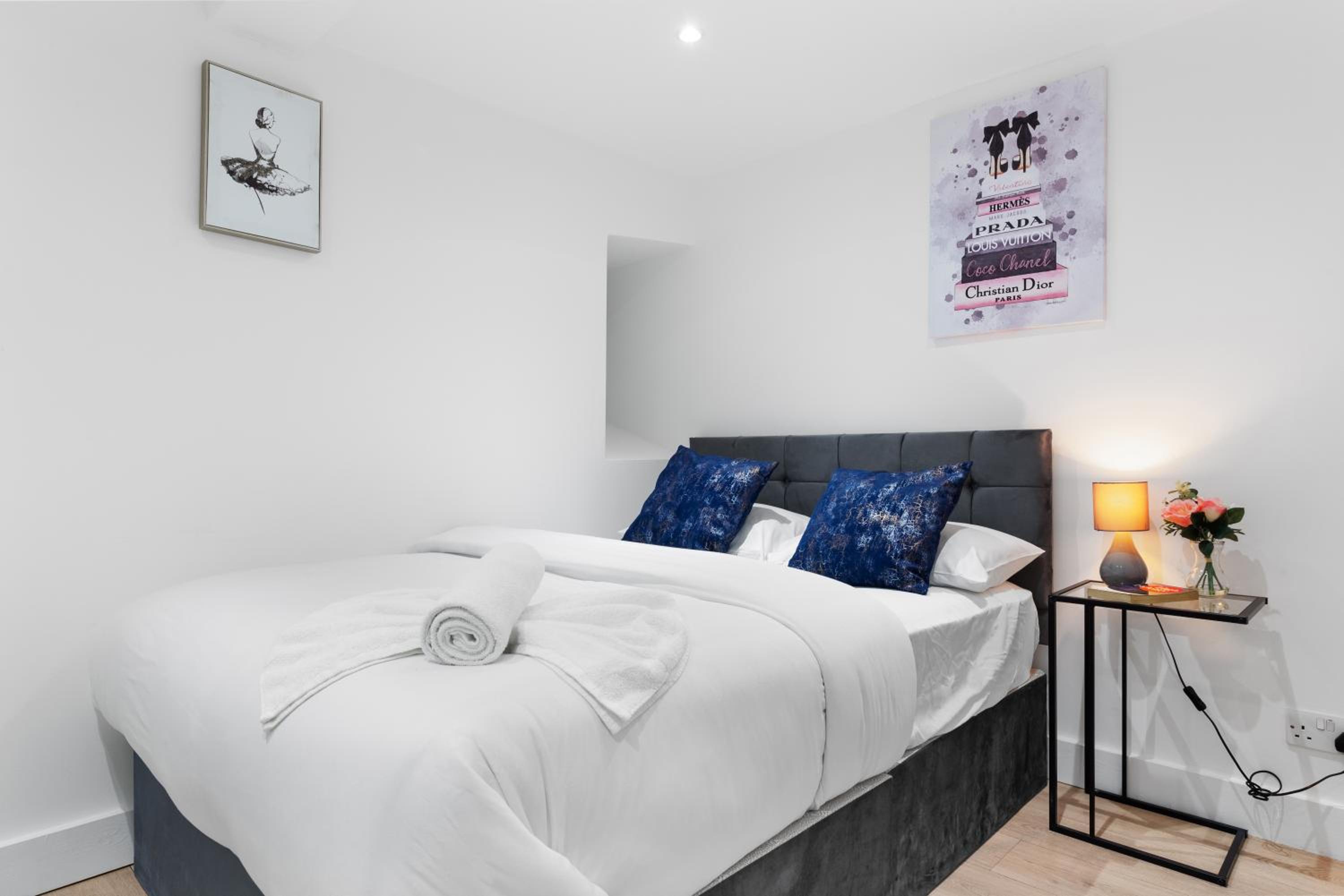 3 Bedroom City Apartment at Regents Park Baker Street MB1