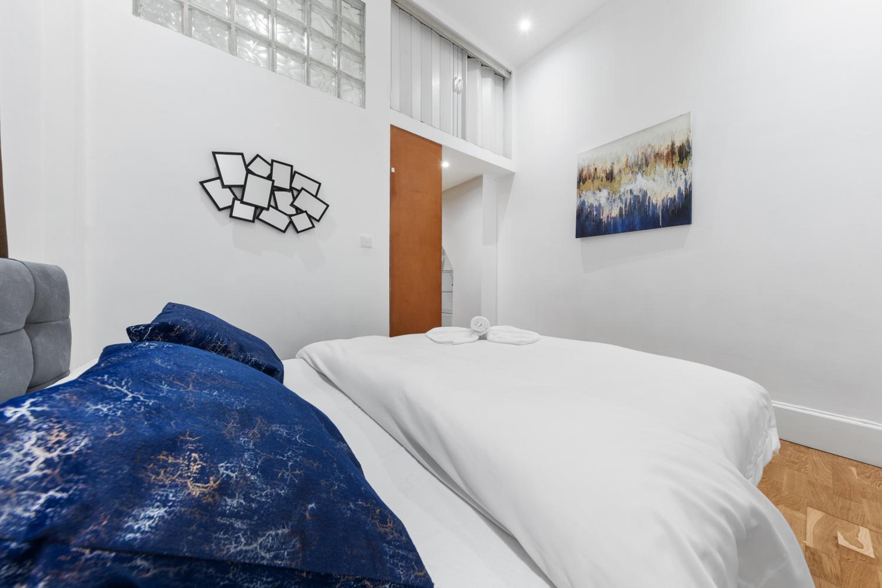 3 Bedroom City Apartment at Regents Park Baker Street MB1