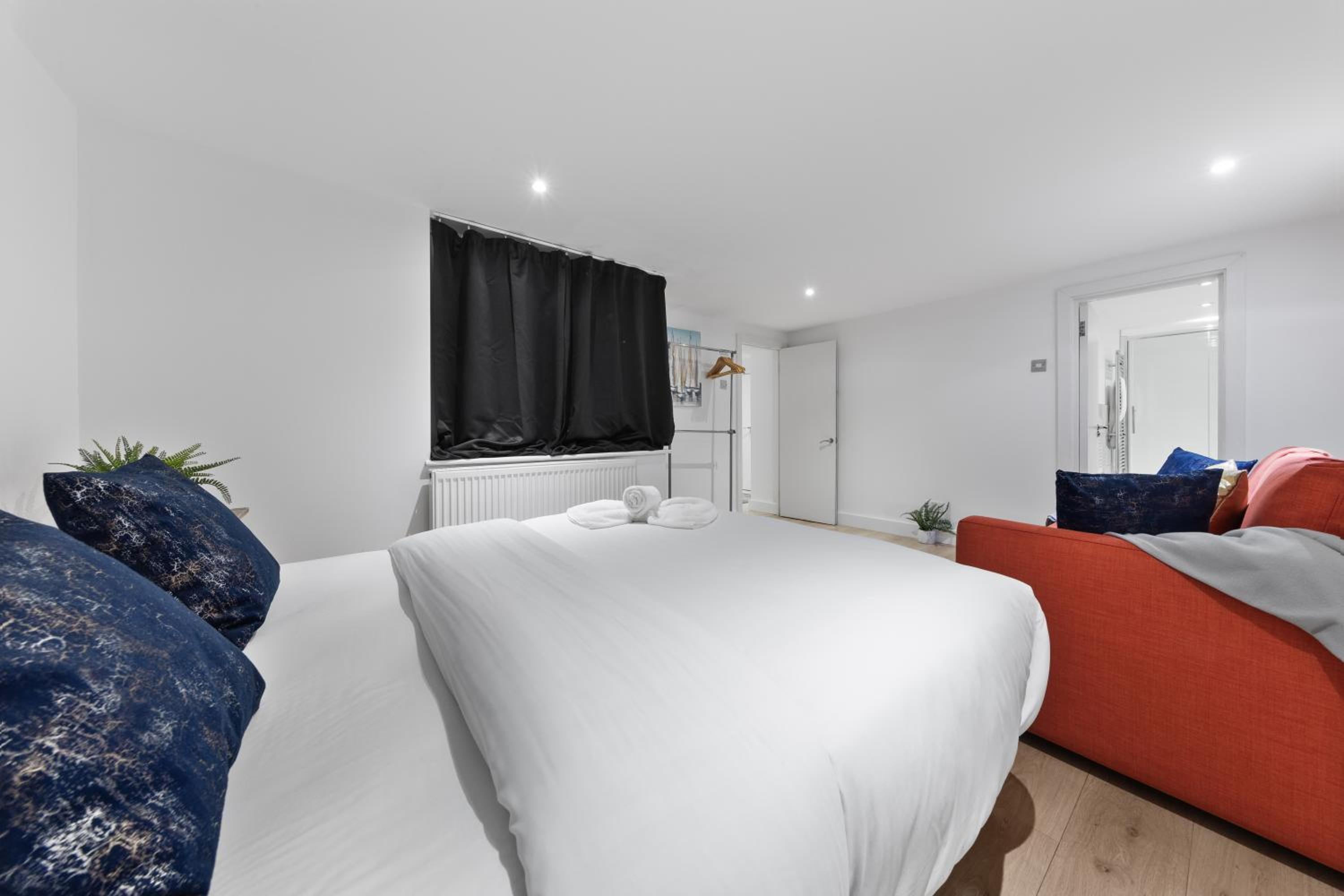 3 Bedroom City Apartment at Regents Park Baker Street MB1