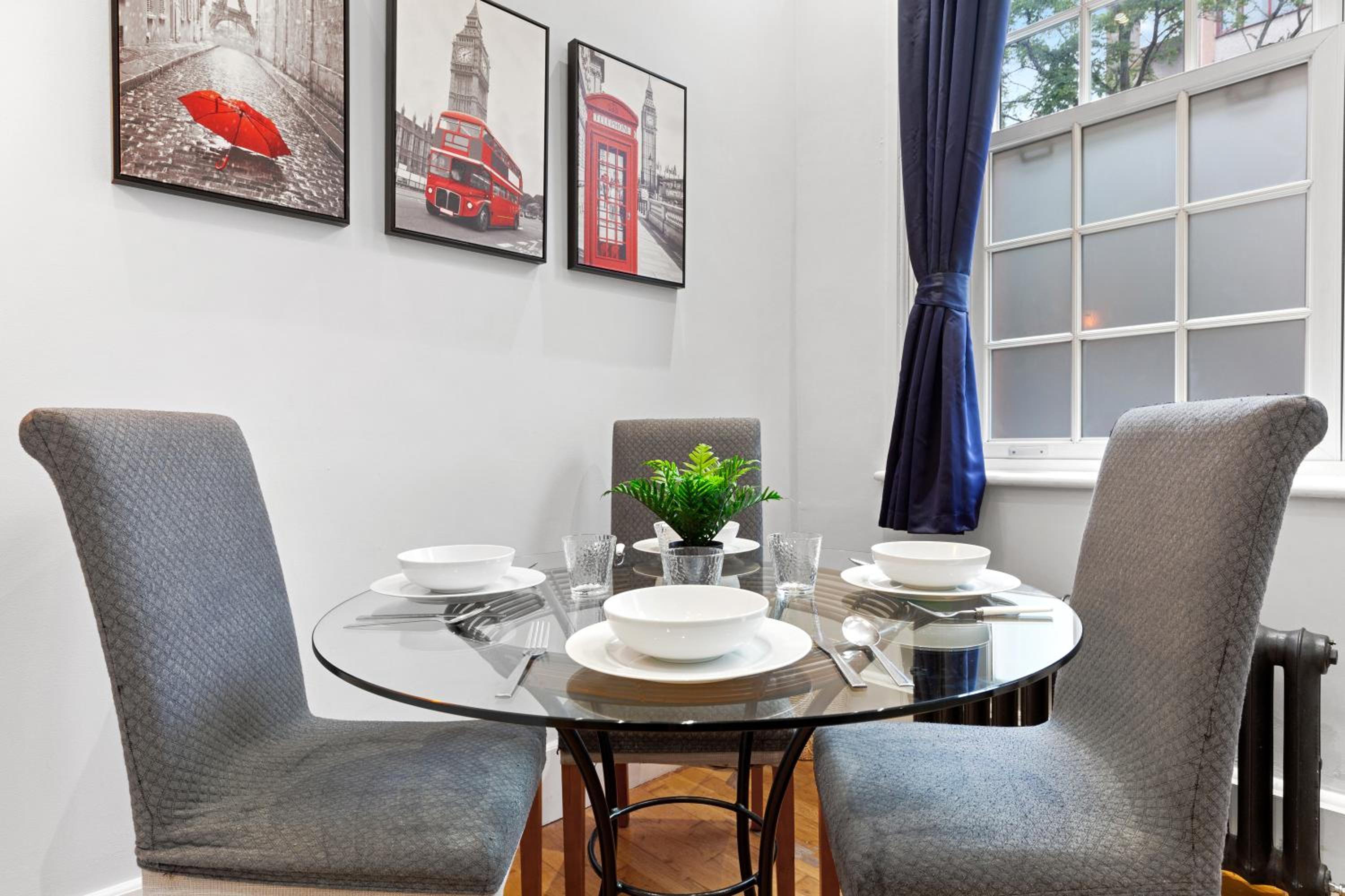 3 Bedroom City Apartment at Regents Park Baker Street MB1