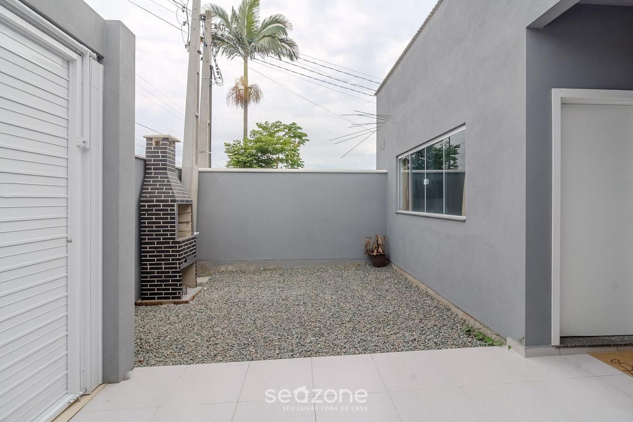 1BR house w/ BBQ & garage in Penha – JCS0004