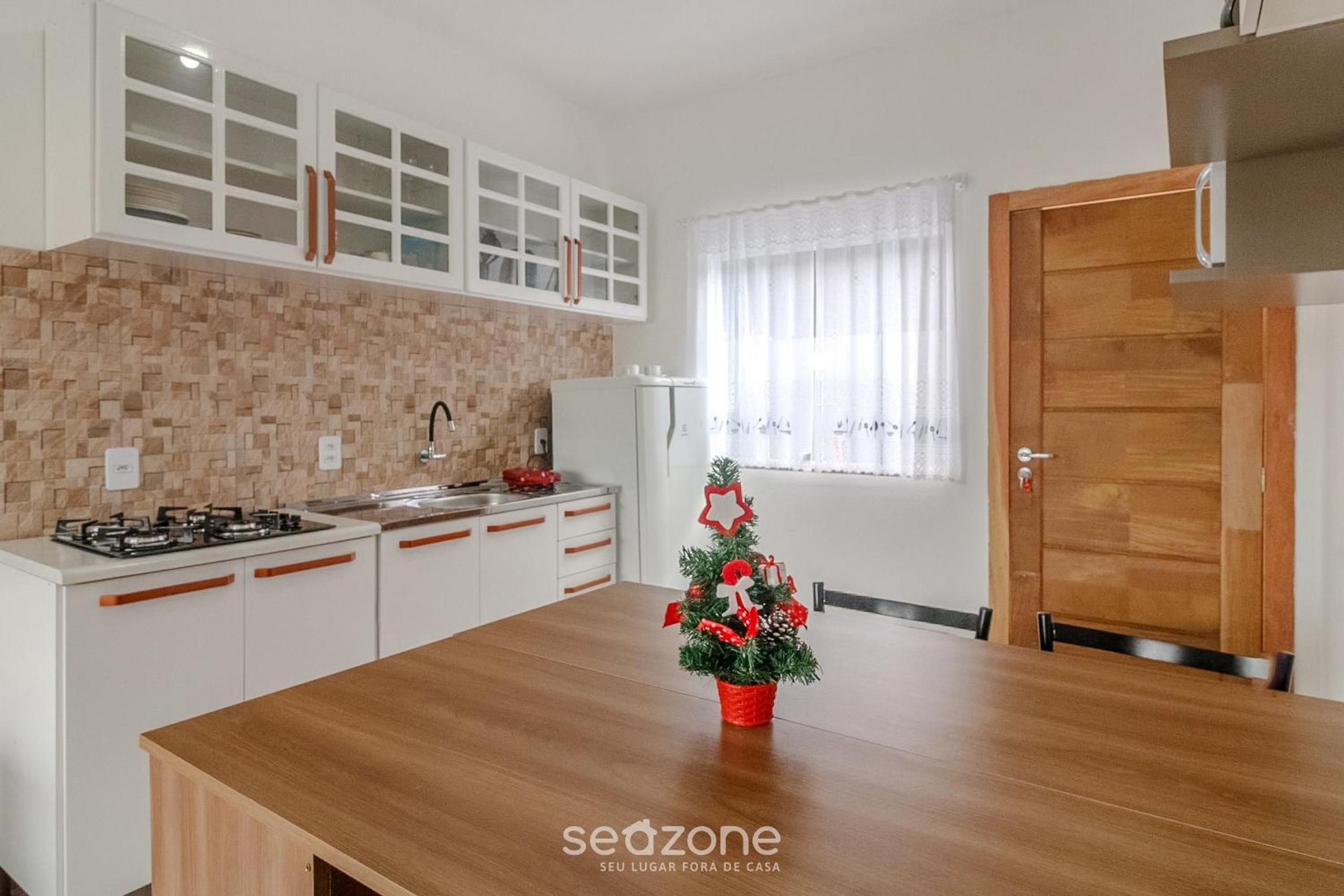 1BR house w/ BBQ & garage in Penha – JCS0004