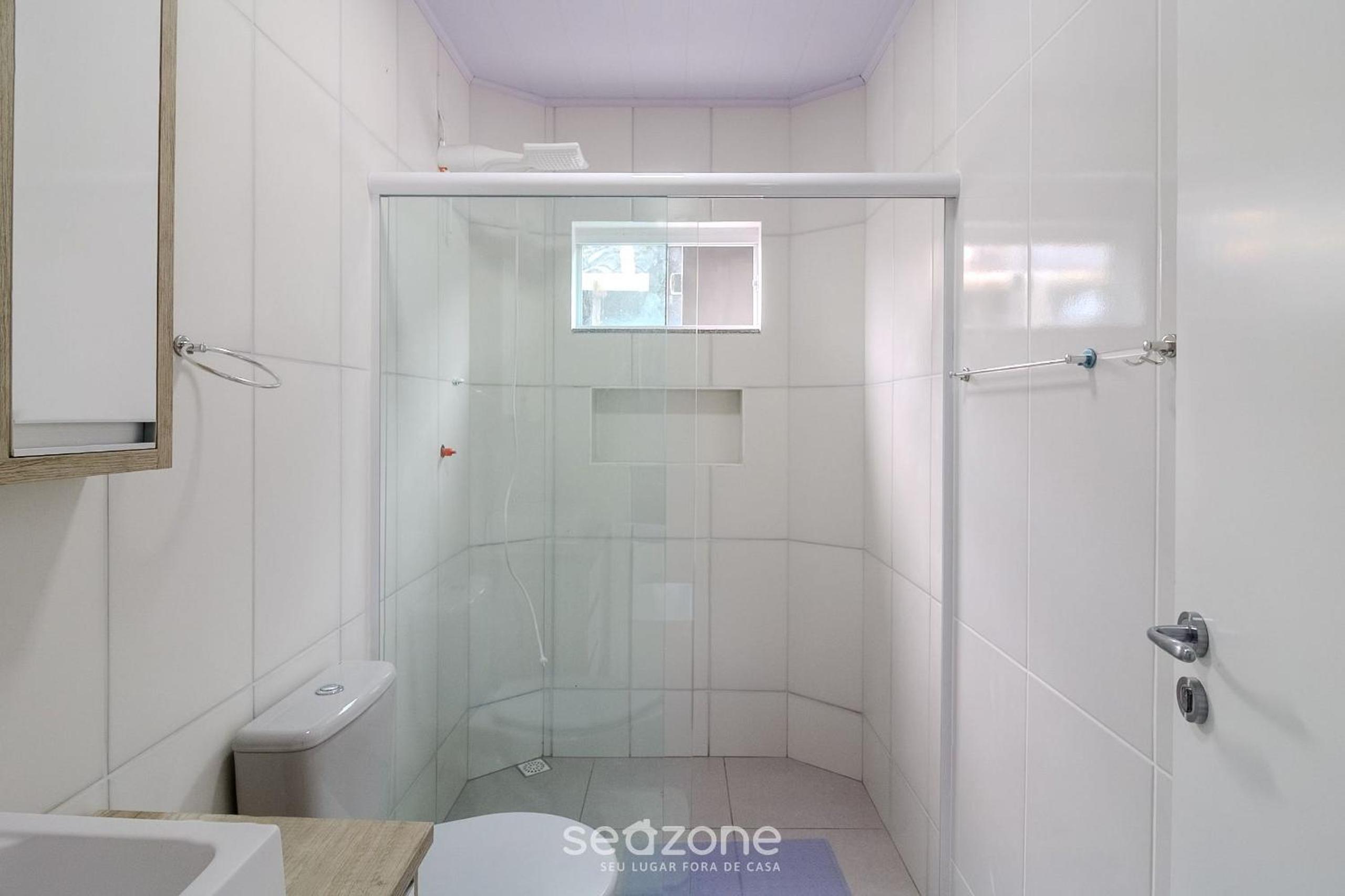 1BR house w/ BBQ & garage in Penha – JCS0004