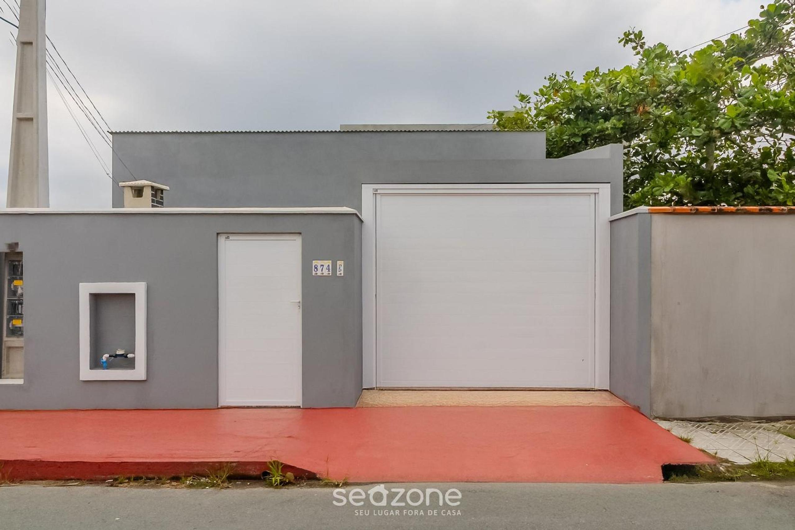 1BR house w/ BBQ & garage in Penha – JCS0004
