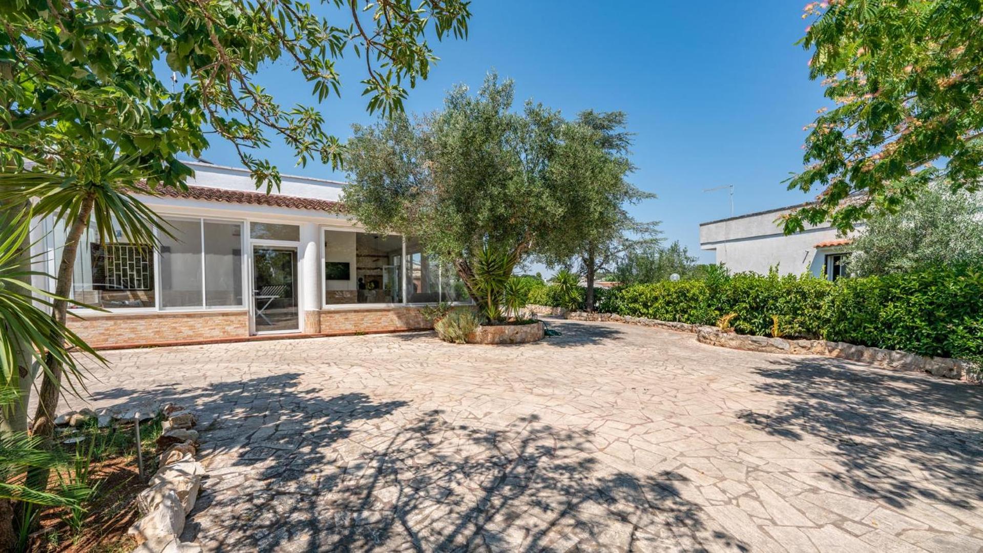 Villa Annarita by Rentbeat