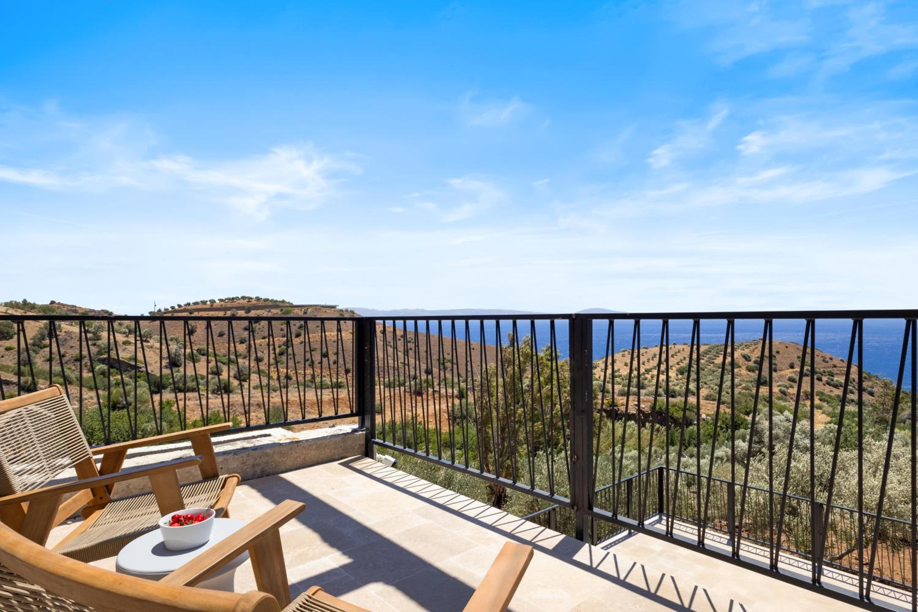 Petres Luxury Villas with heated private pool