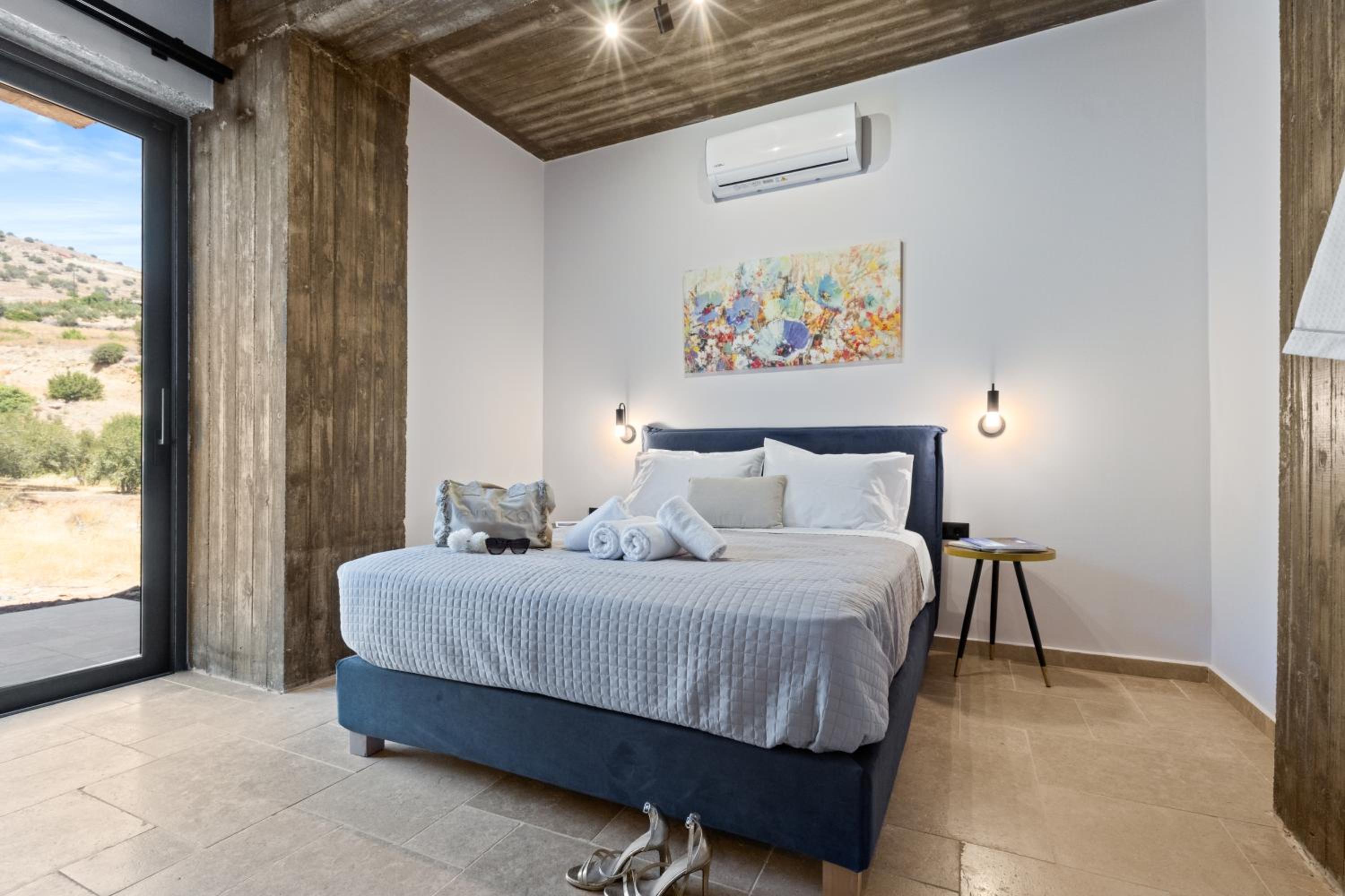Petres Luxury Villas with heated private pool