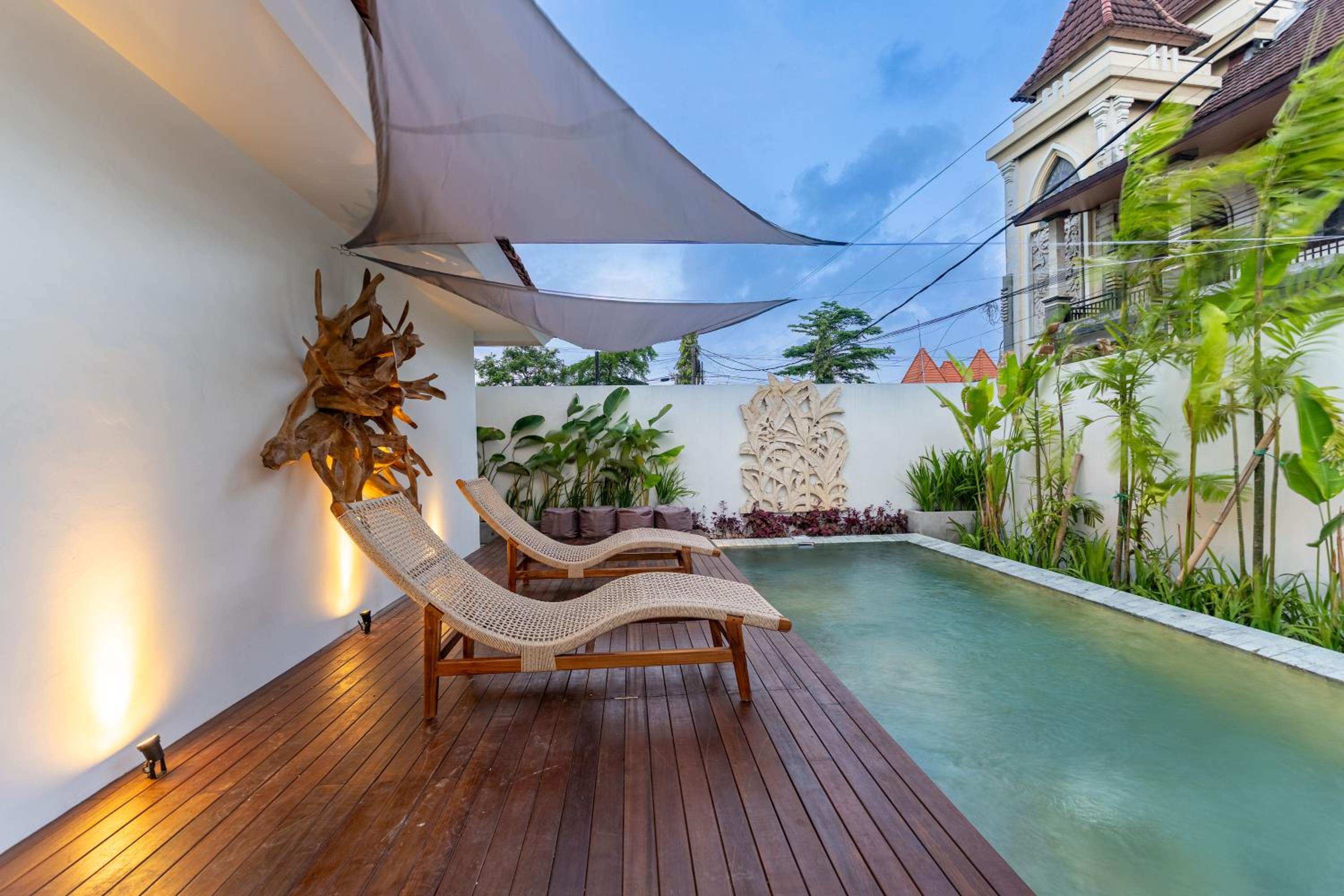 Sunny 2BR Villa with Private Pool in Canggu