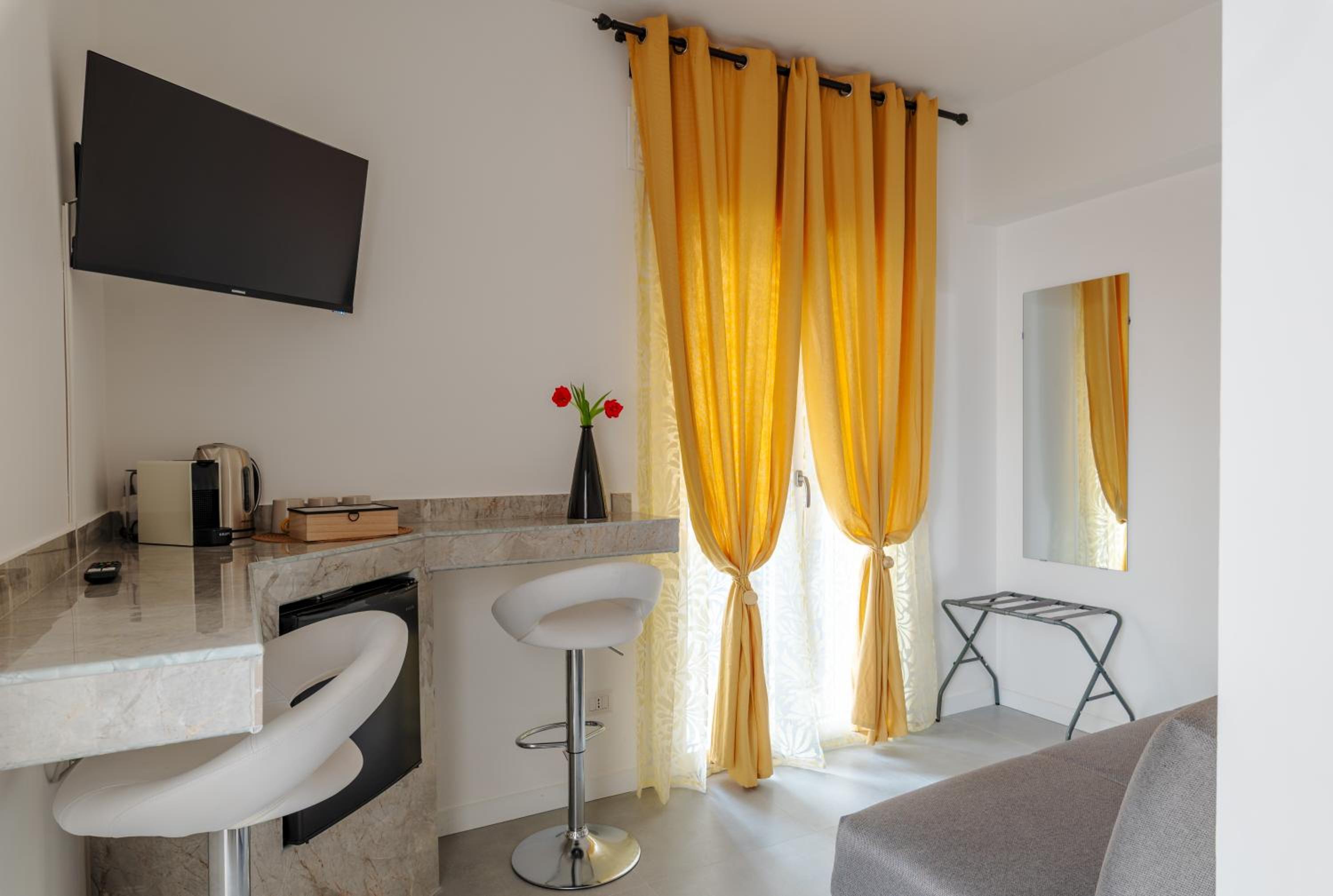 Actus Palace Rooms by Ghor