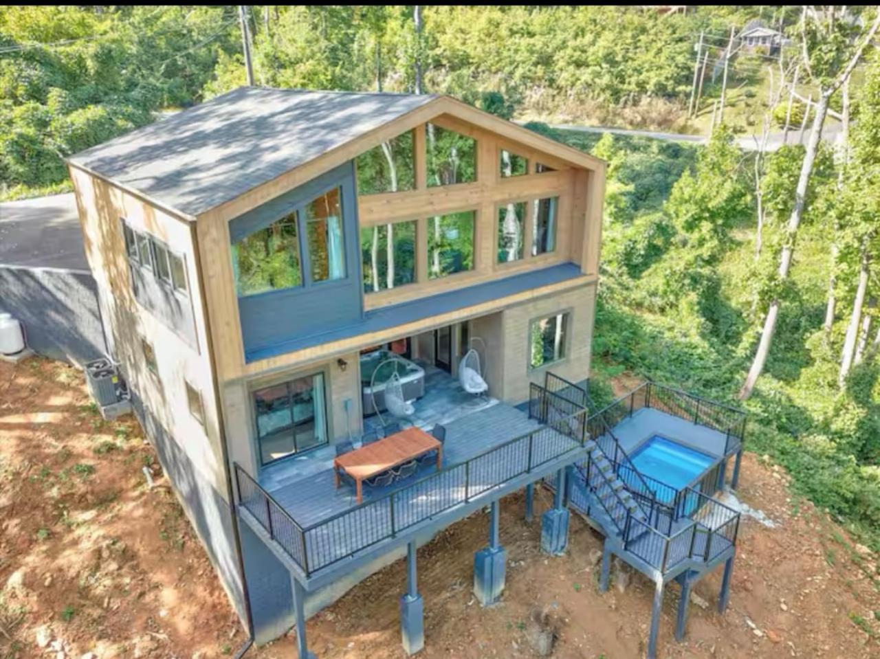 Chalet Vista Pool Hot Tub Game Room Views