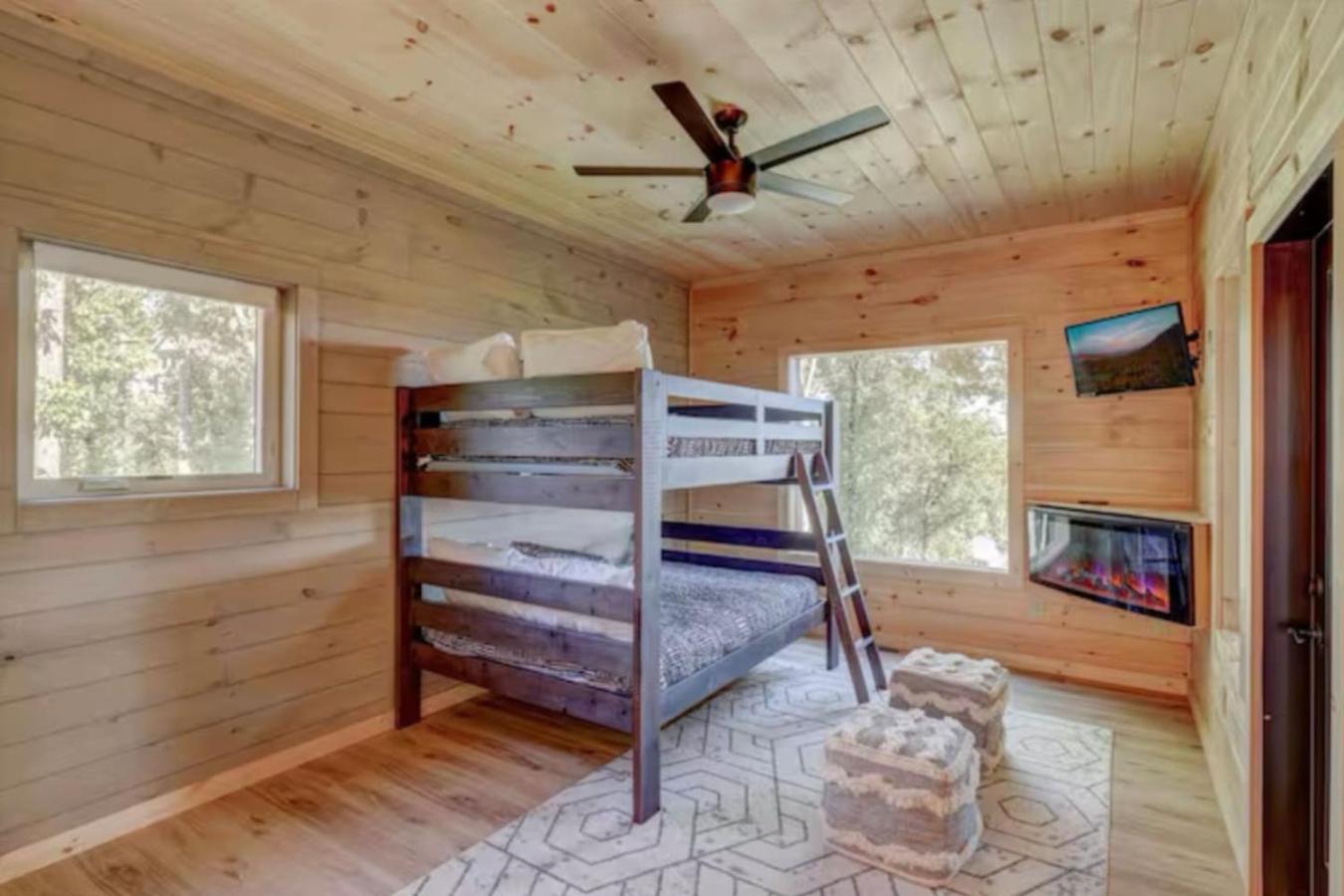 Chalet Vista Pool Hot Tub Game Room Views
