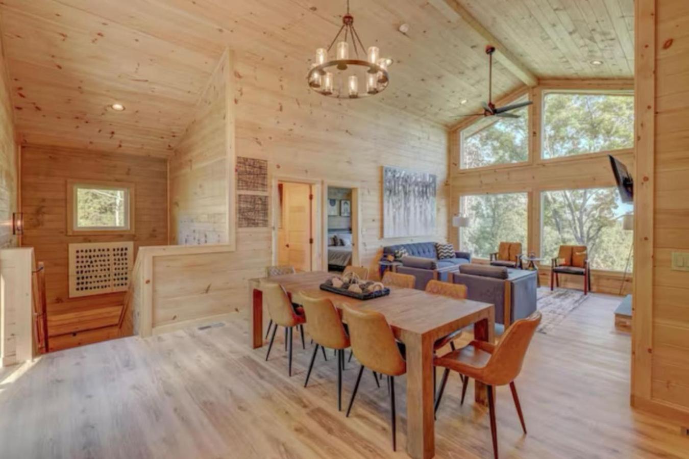 Chalet Vista Pool Hot Tub Game Room Views