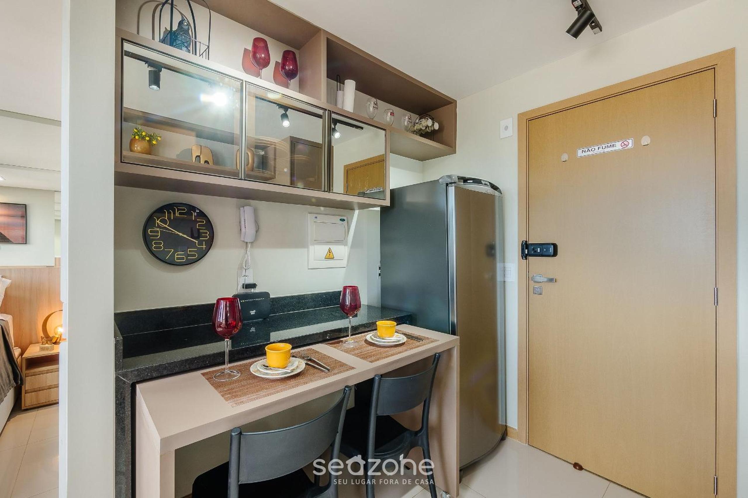Apartments in Building with Gym in Ondina SSA – HOA